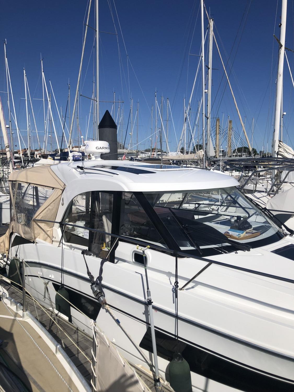 Beneteau Antares 9 OB