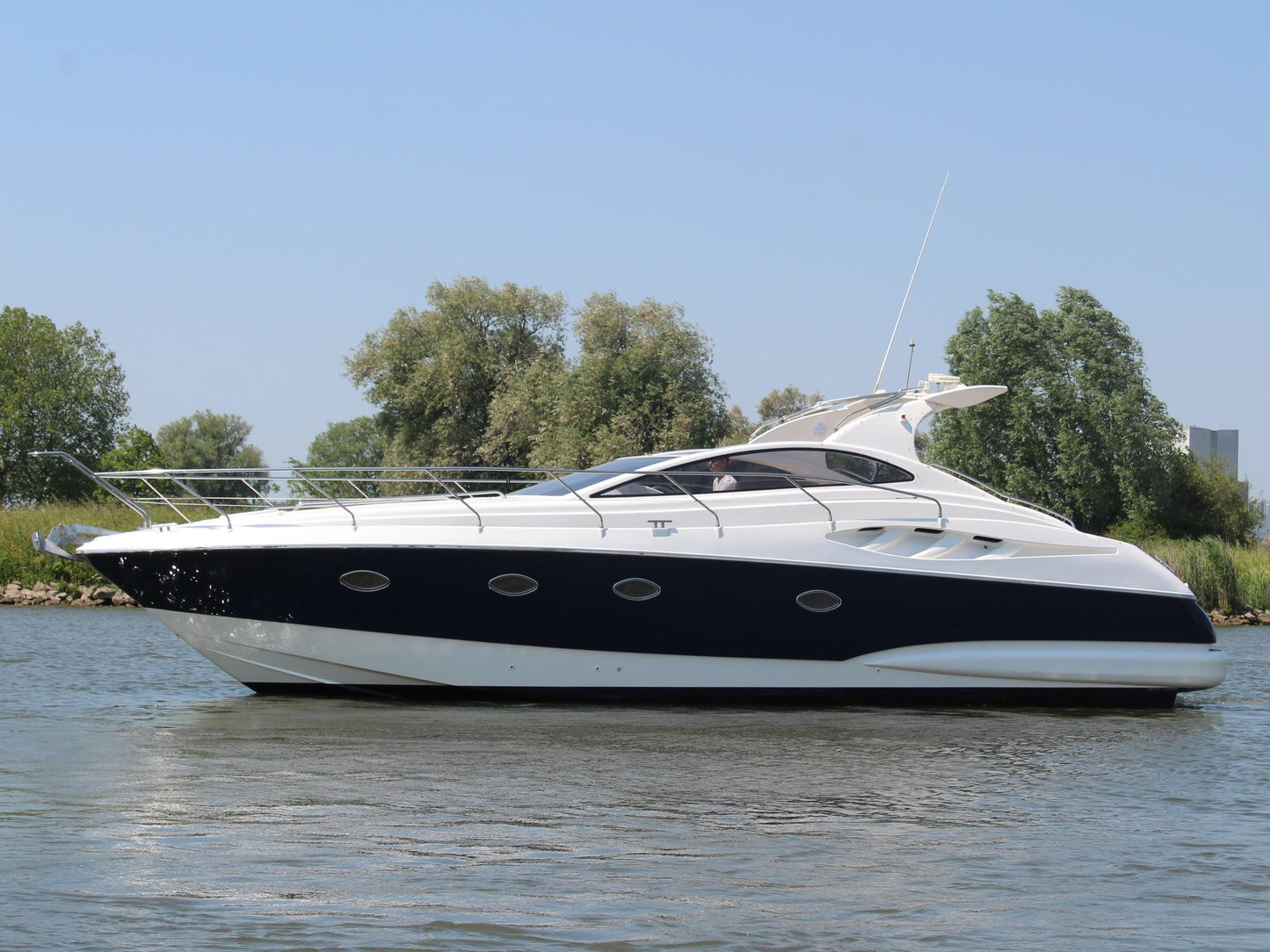 Astondoa 40
