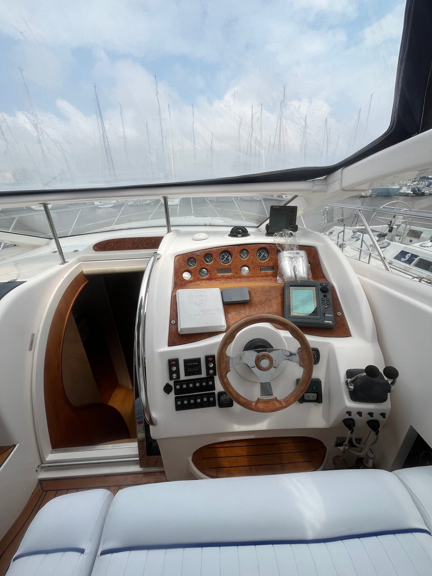 Astondoa 40