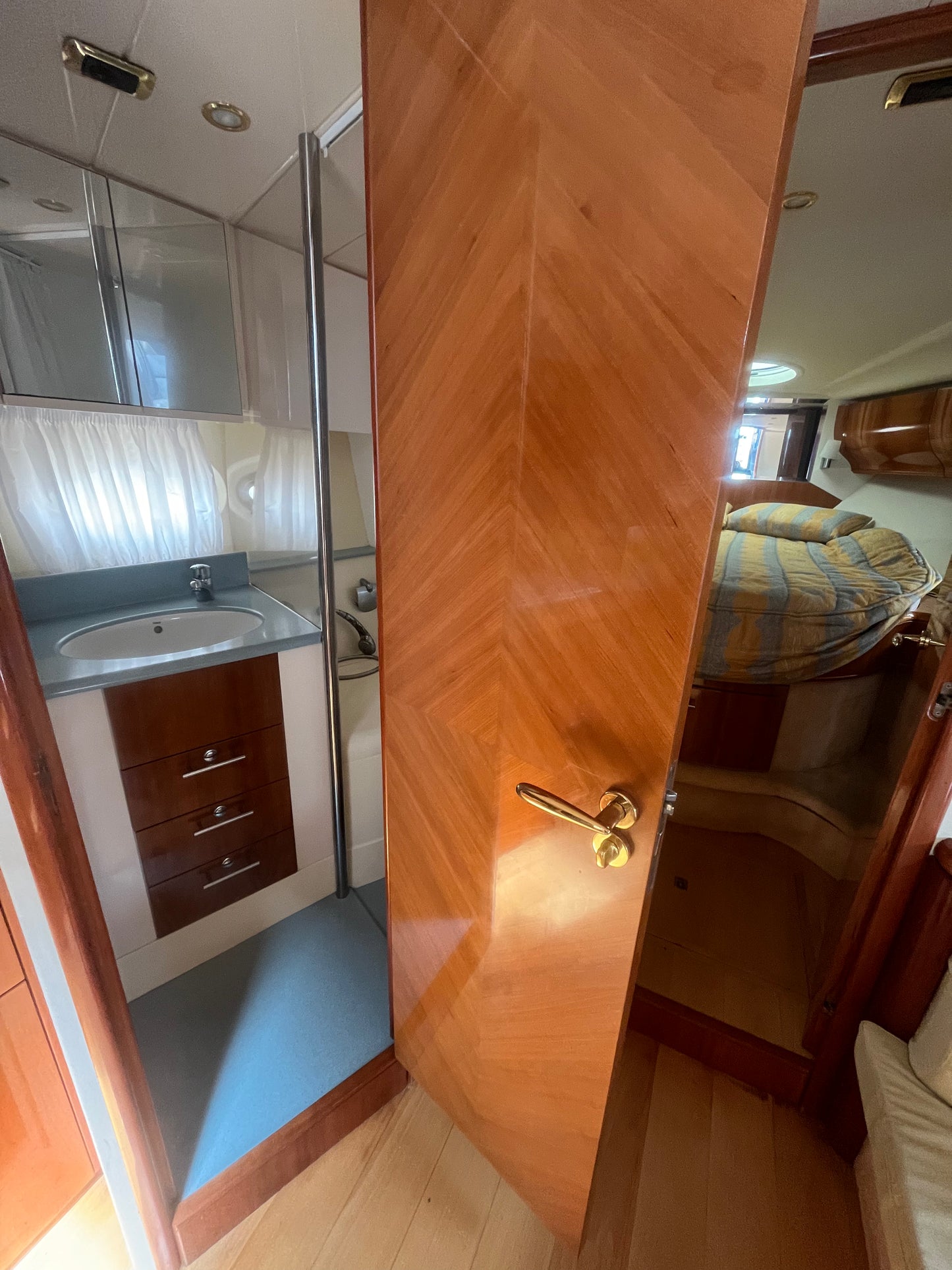 Astondoa 40
