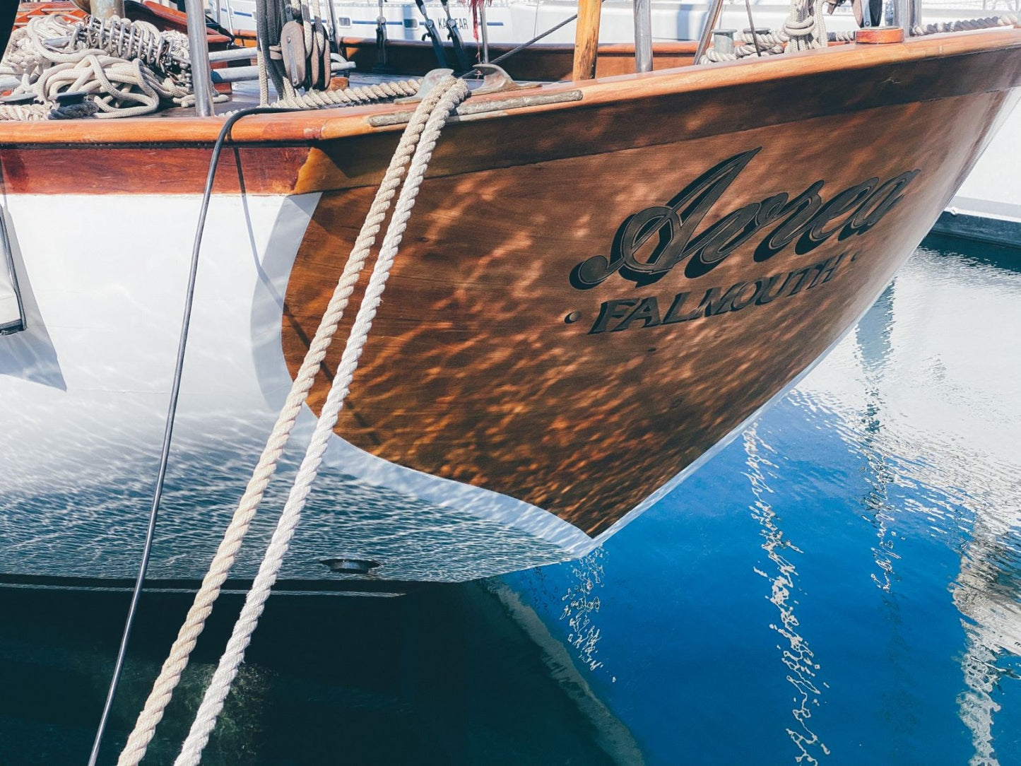 Avrea ketch 73