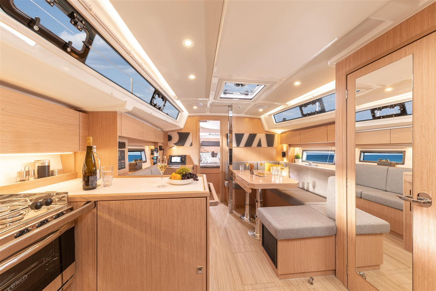 Bavaria C38
