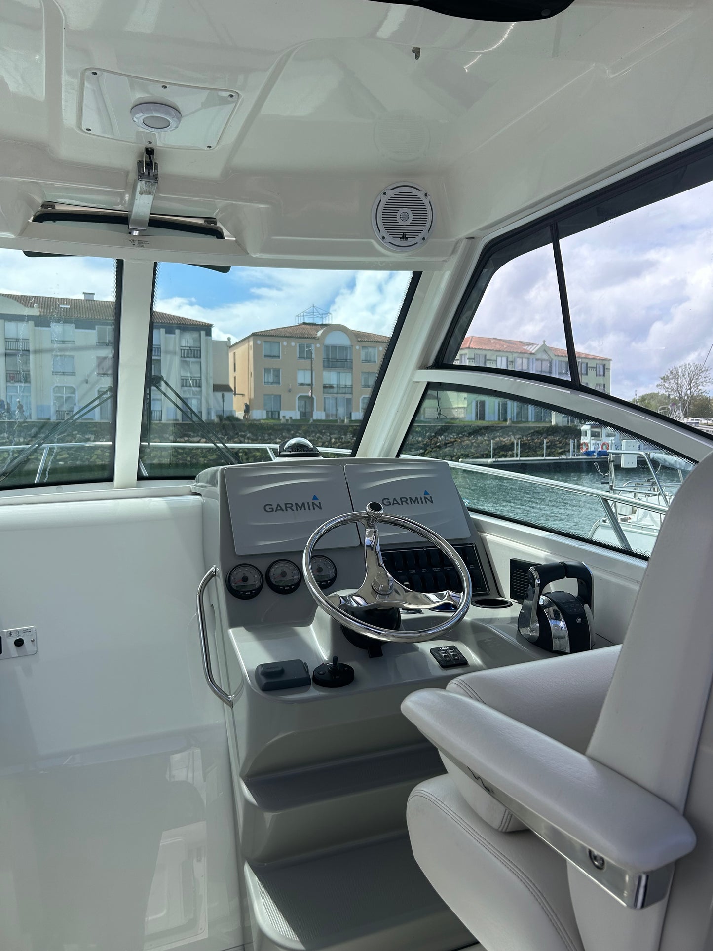 Boston Whaler 285 conquest