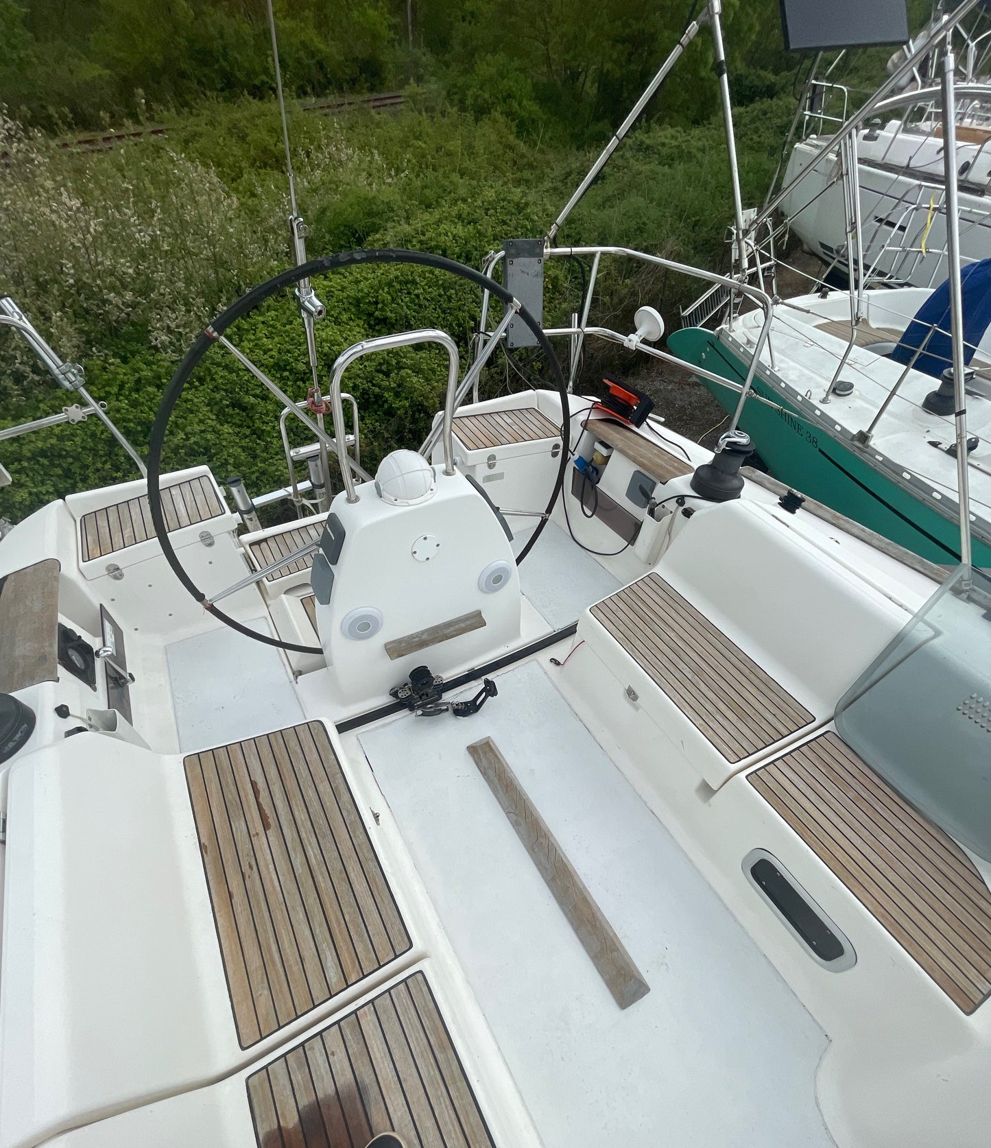Dufour 40 performance