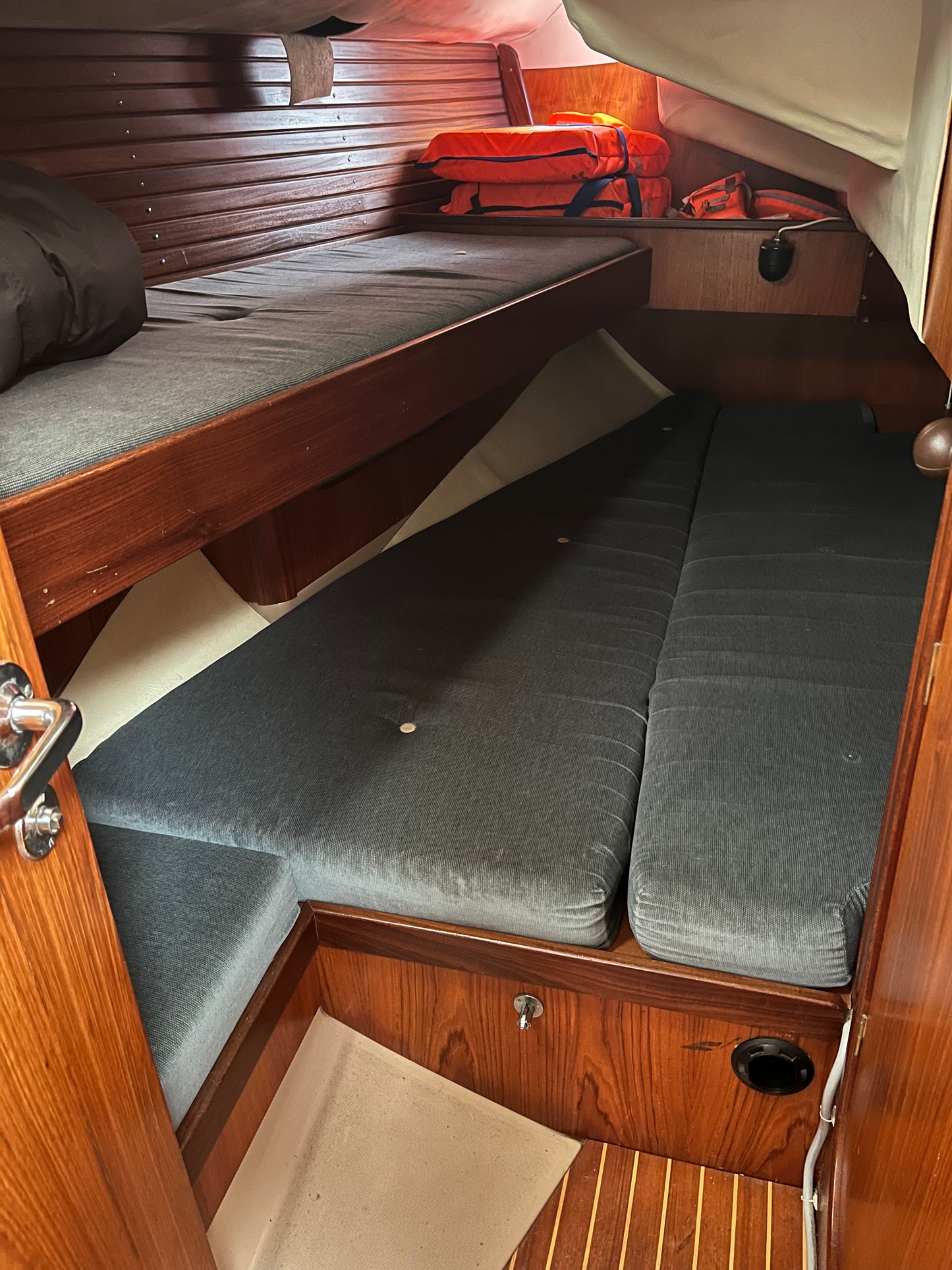 Beneteau First 405