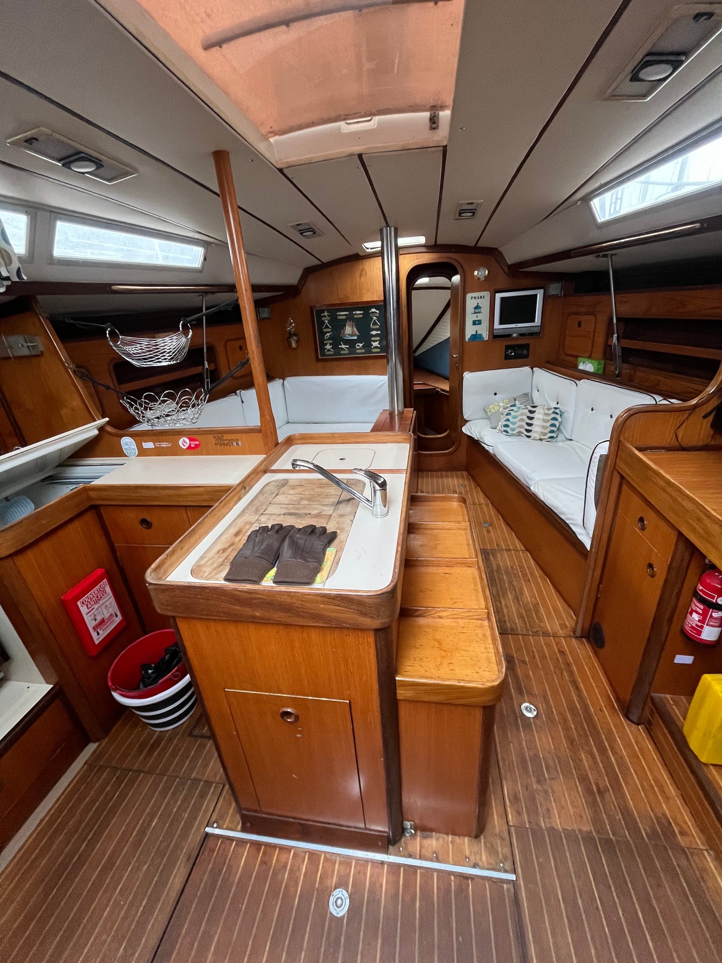 Beneteau First 405
