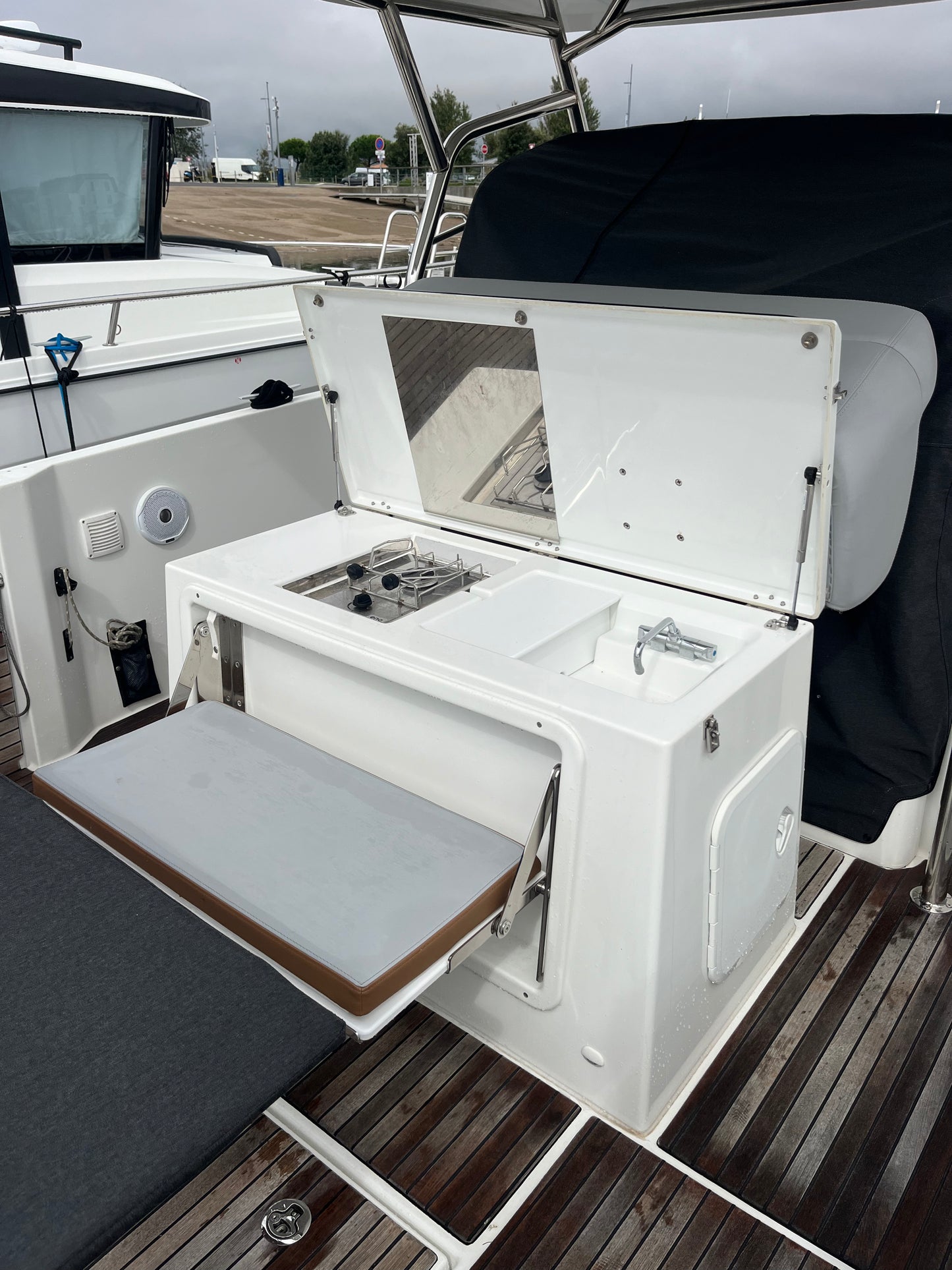 Beneteau flyer 9