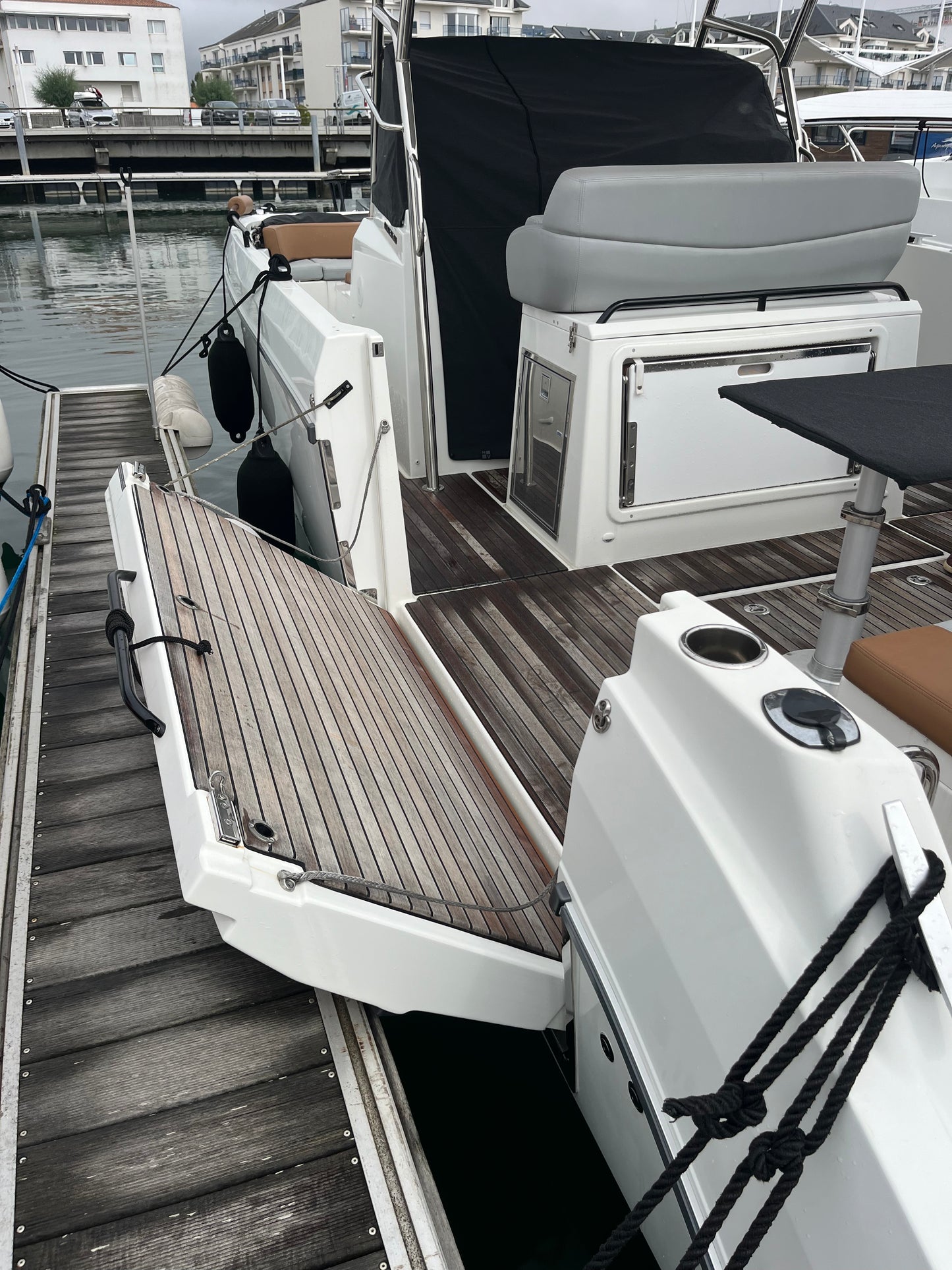 Beneteau flyer 9