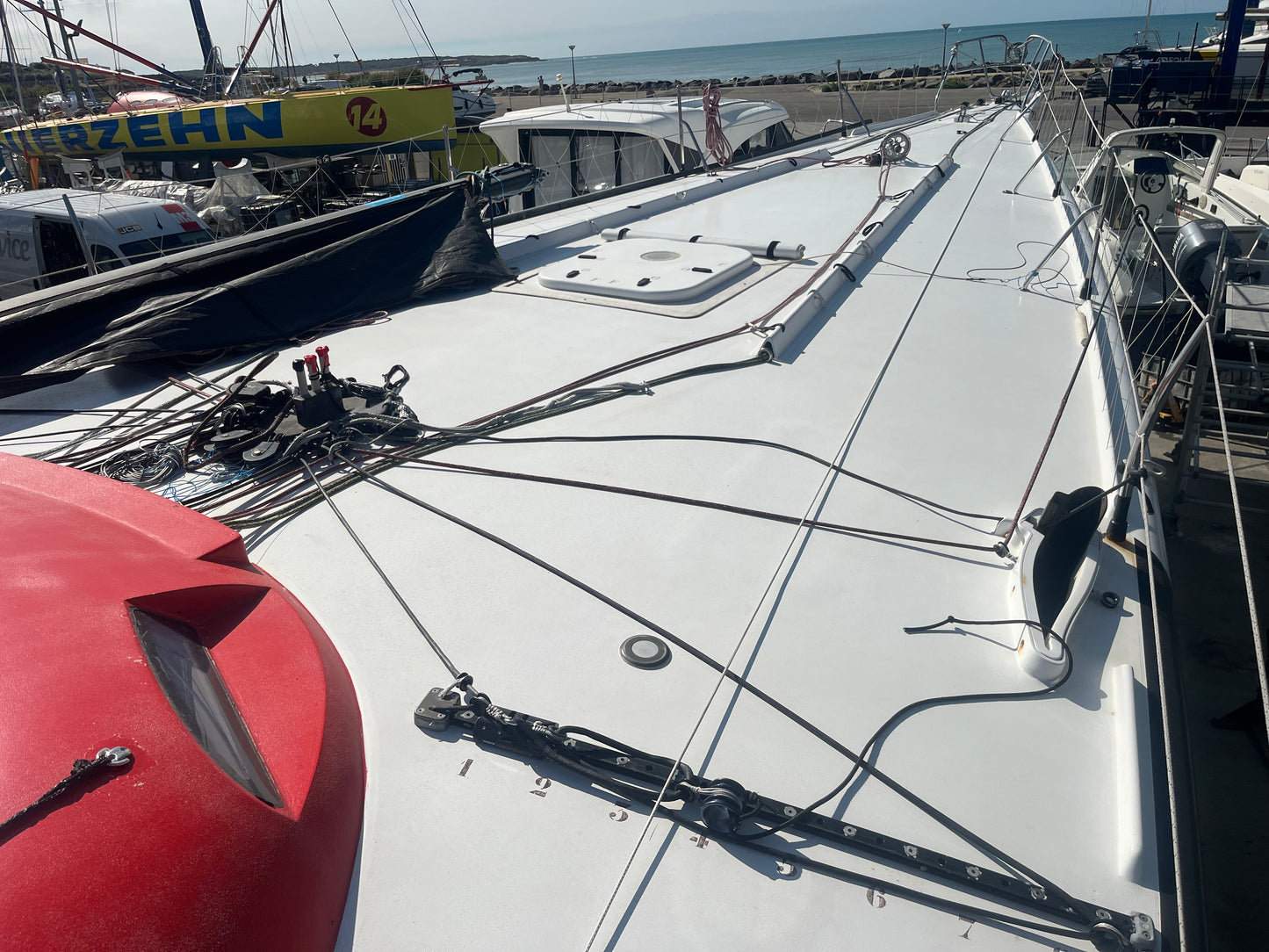 Imoca 60 D'leteren Group (ex-Spirit of Hungary)