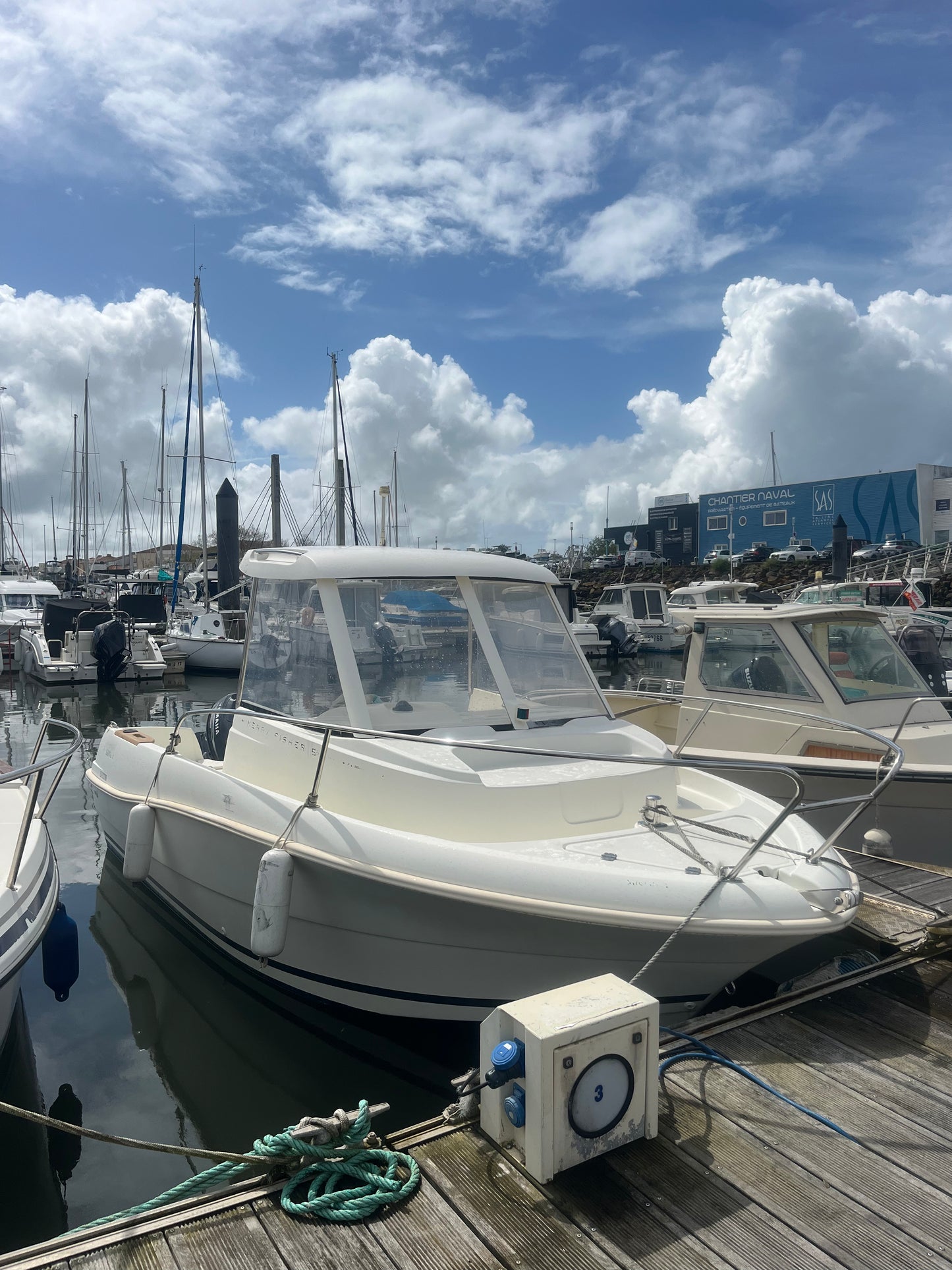 Jeanneau Merry Fisher 585