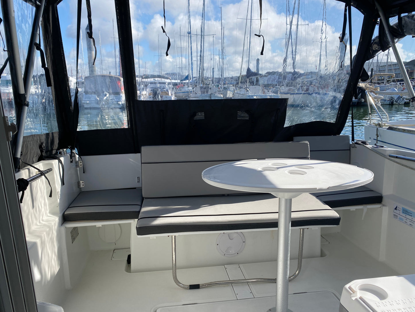 Jeanneau Merry Fisher 695