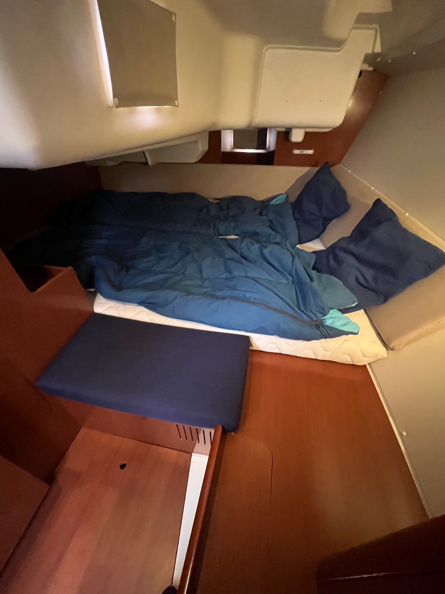 Beneteau Oceanis 37