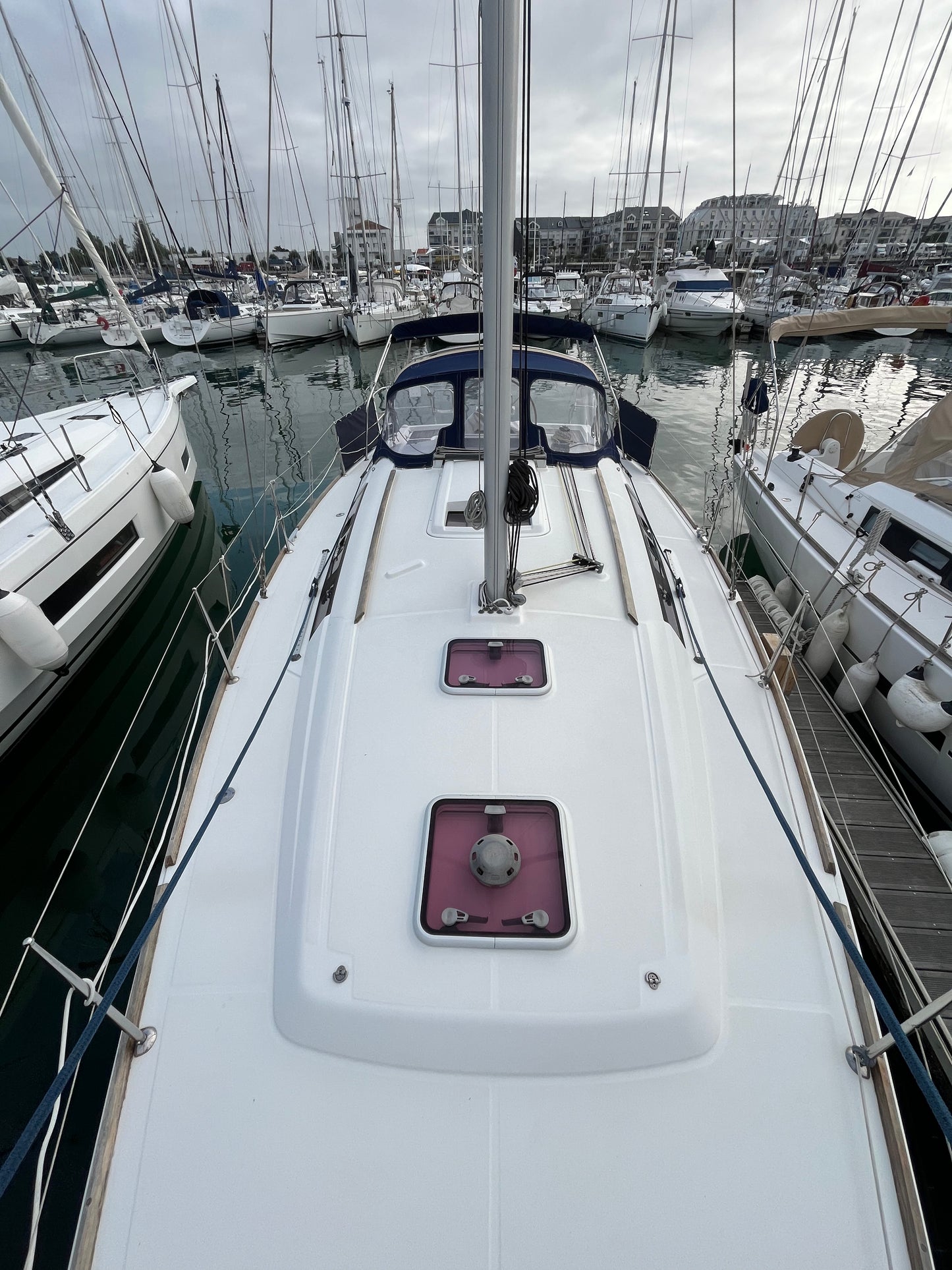 Beneteau Oceanis 37