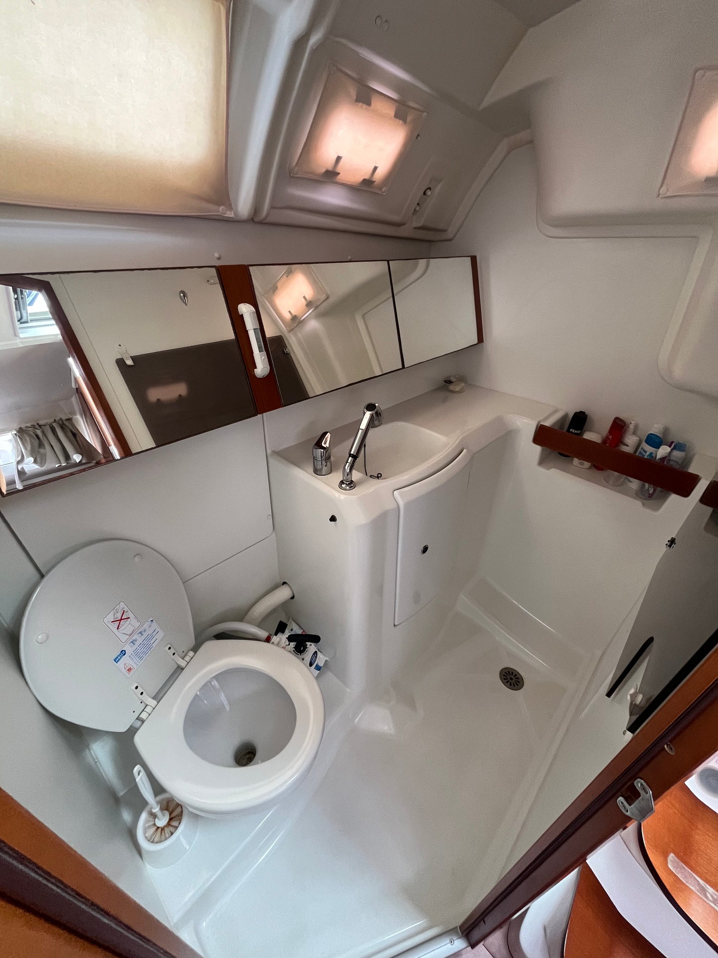 Beneteau Oceanis 37