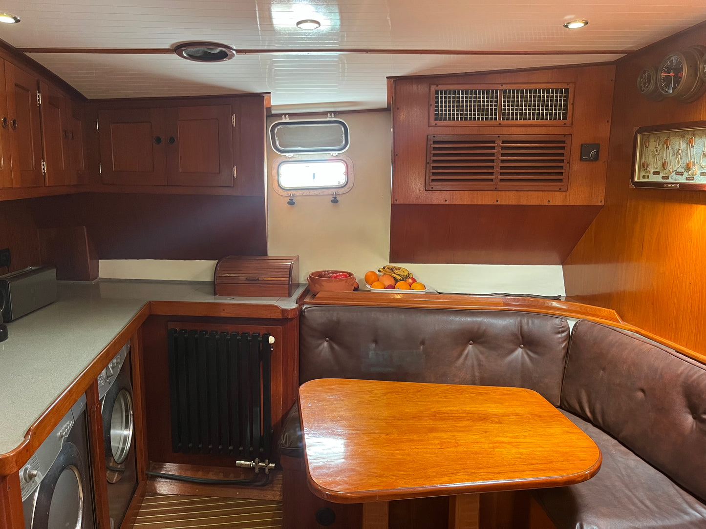 Palmer & Johnson Ketch 76