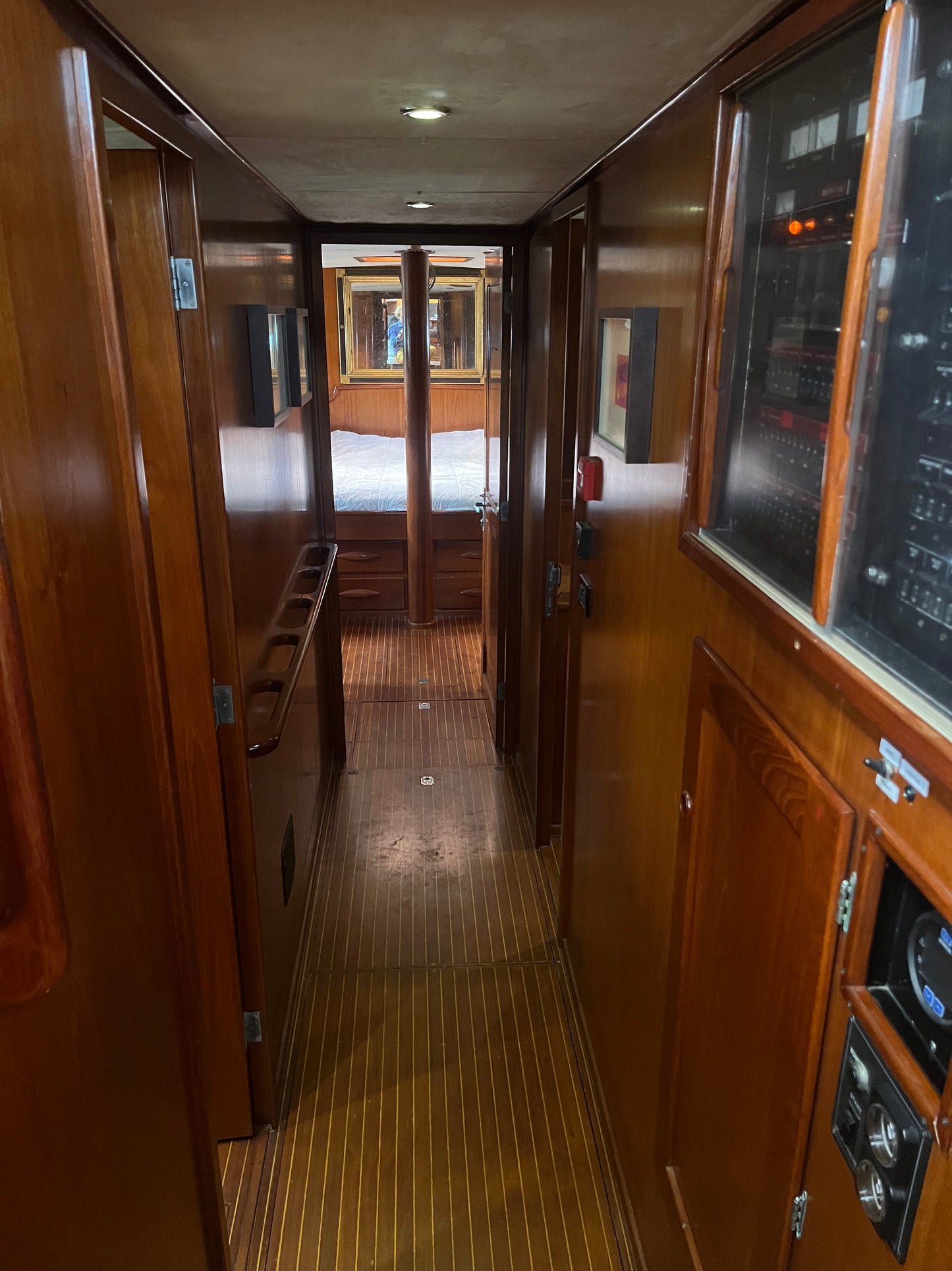 Palmer & Johnson Ketch 76