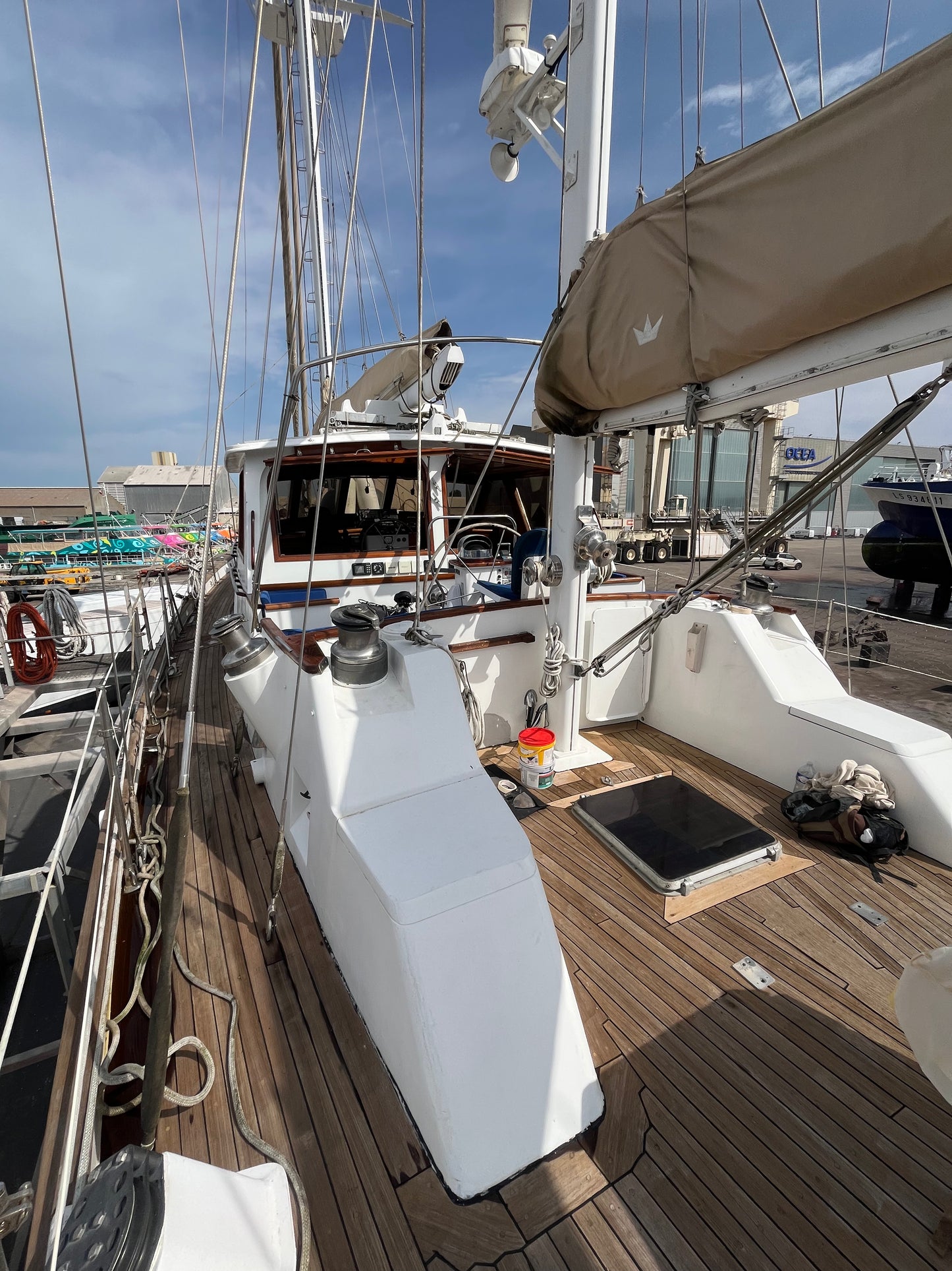 Palmer & Johnson Ketch 76
