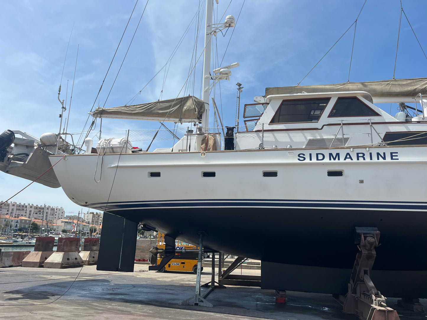 Palmer & Johnson Ketch 76