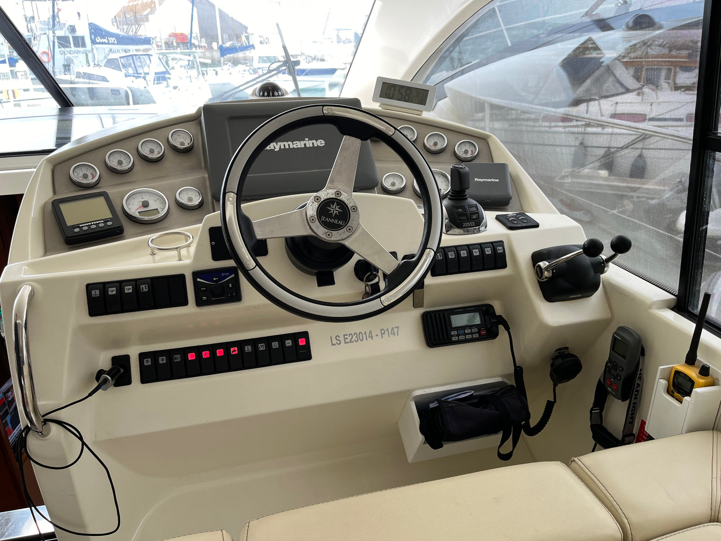 Prestige 42S