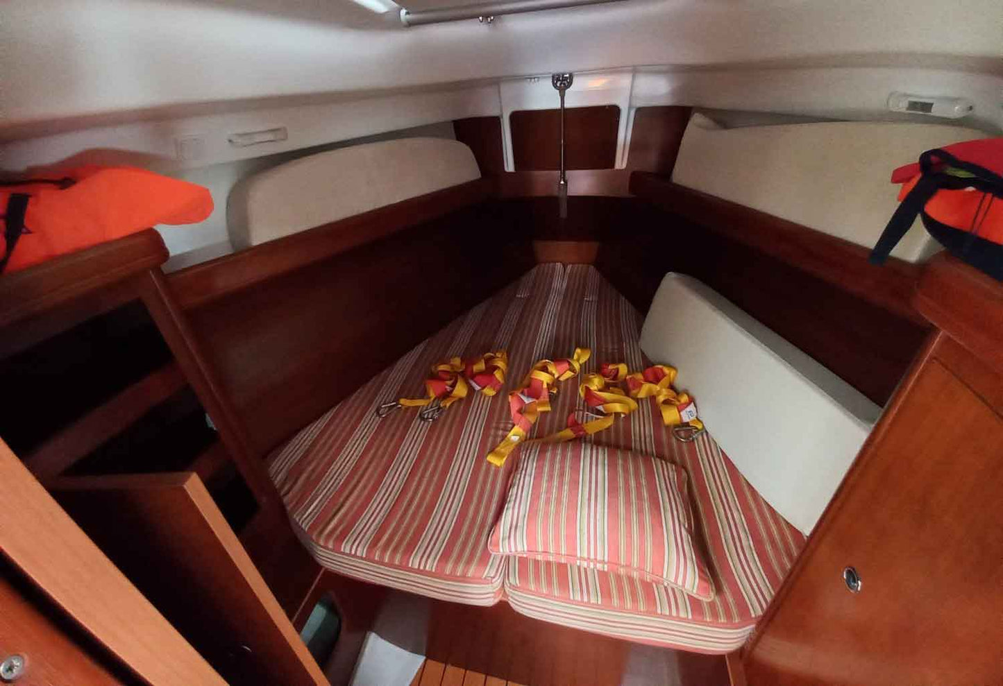 Beneteau Oceanis 343