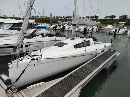 Beneteau First 24