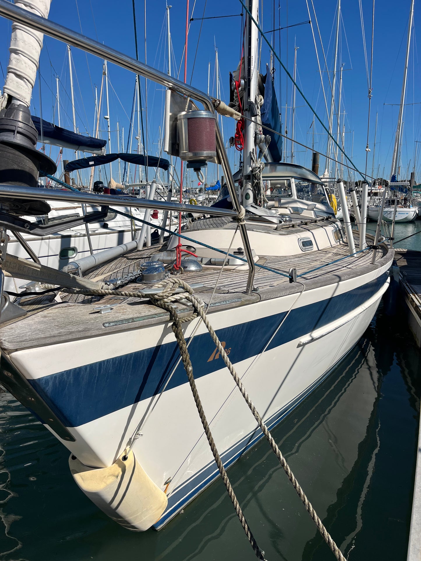 Hallberg Rassy 36