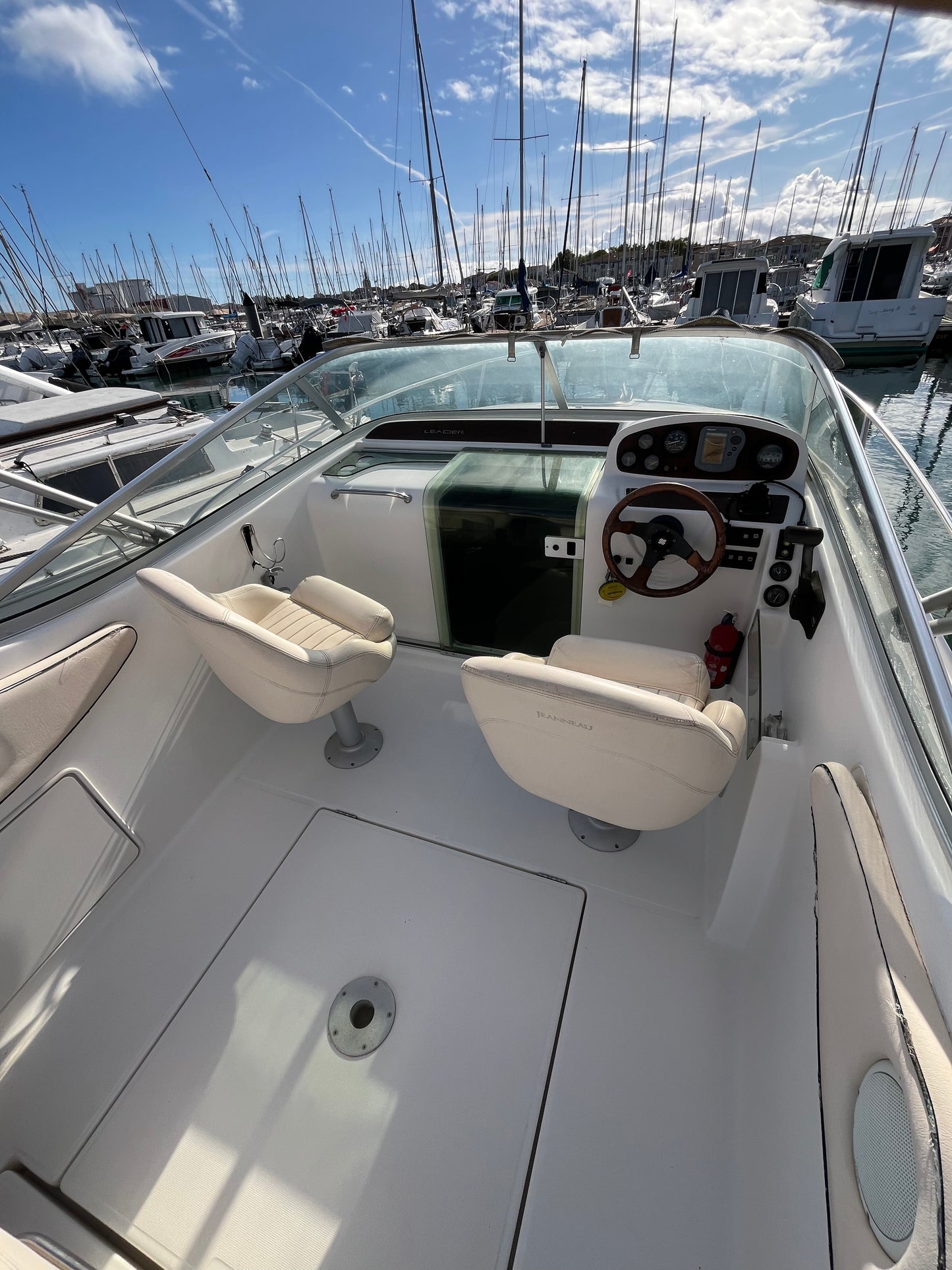 Jeanneau Leader 705