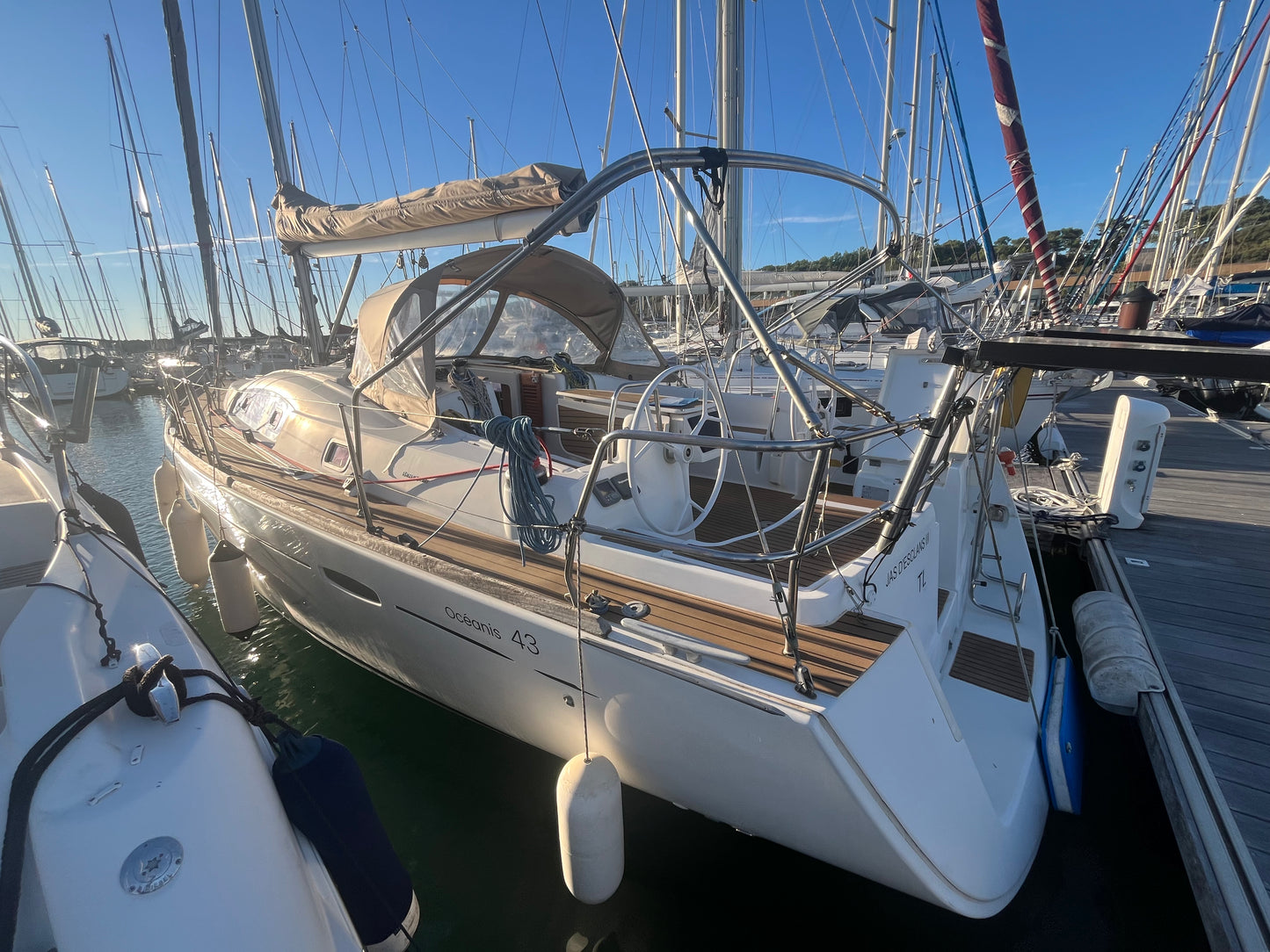 Beneteau Océanis 43