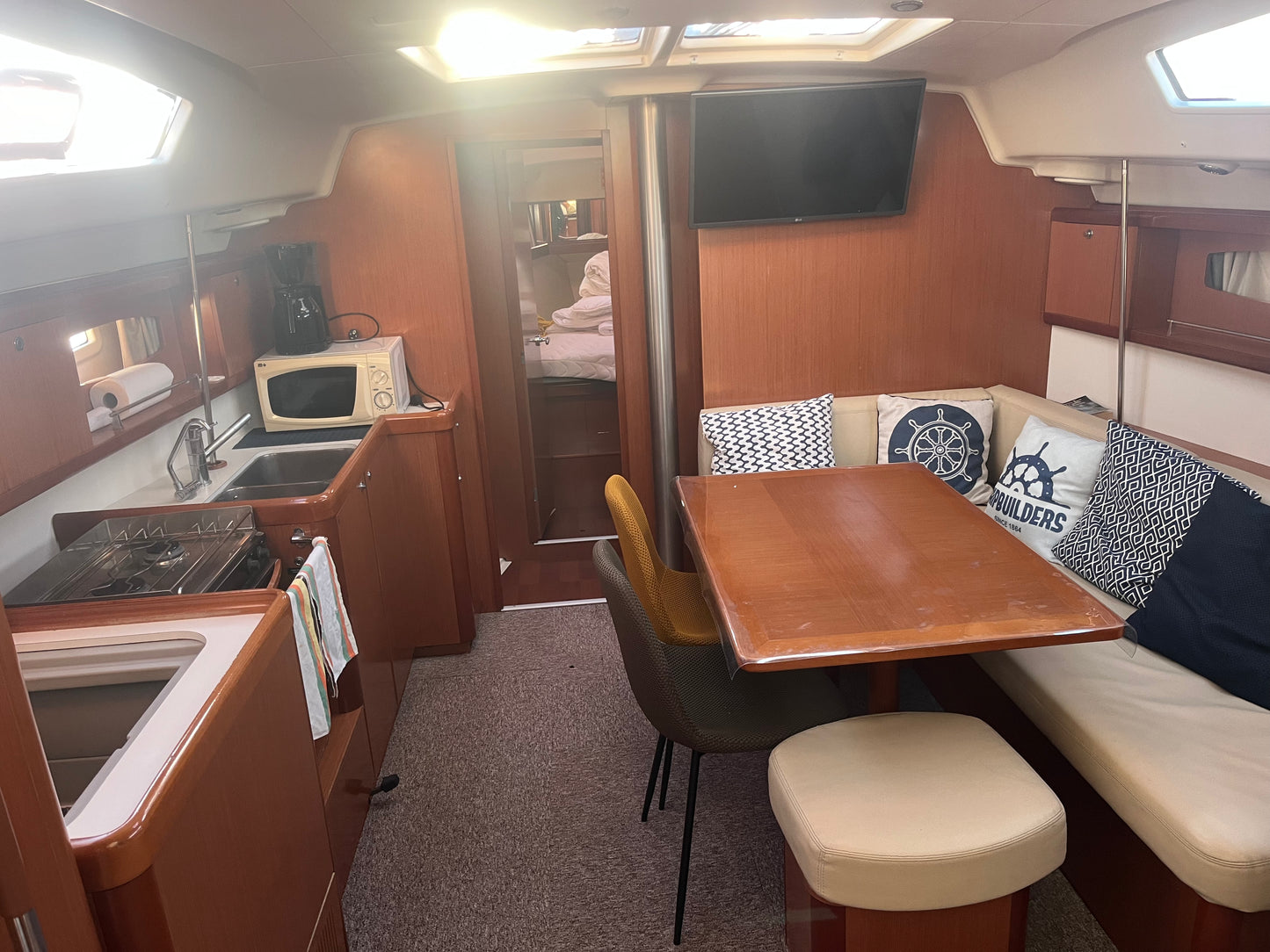 Beneteau Océanis 43