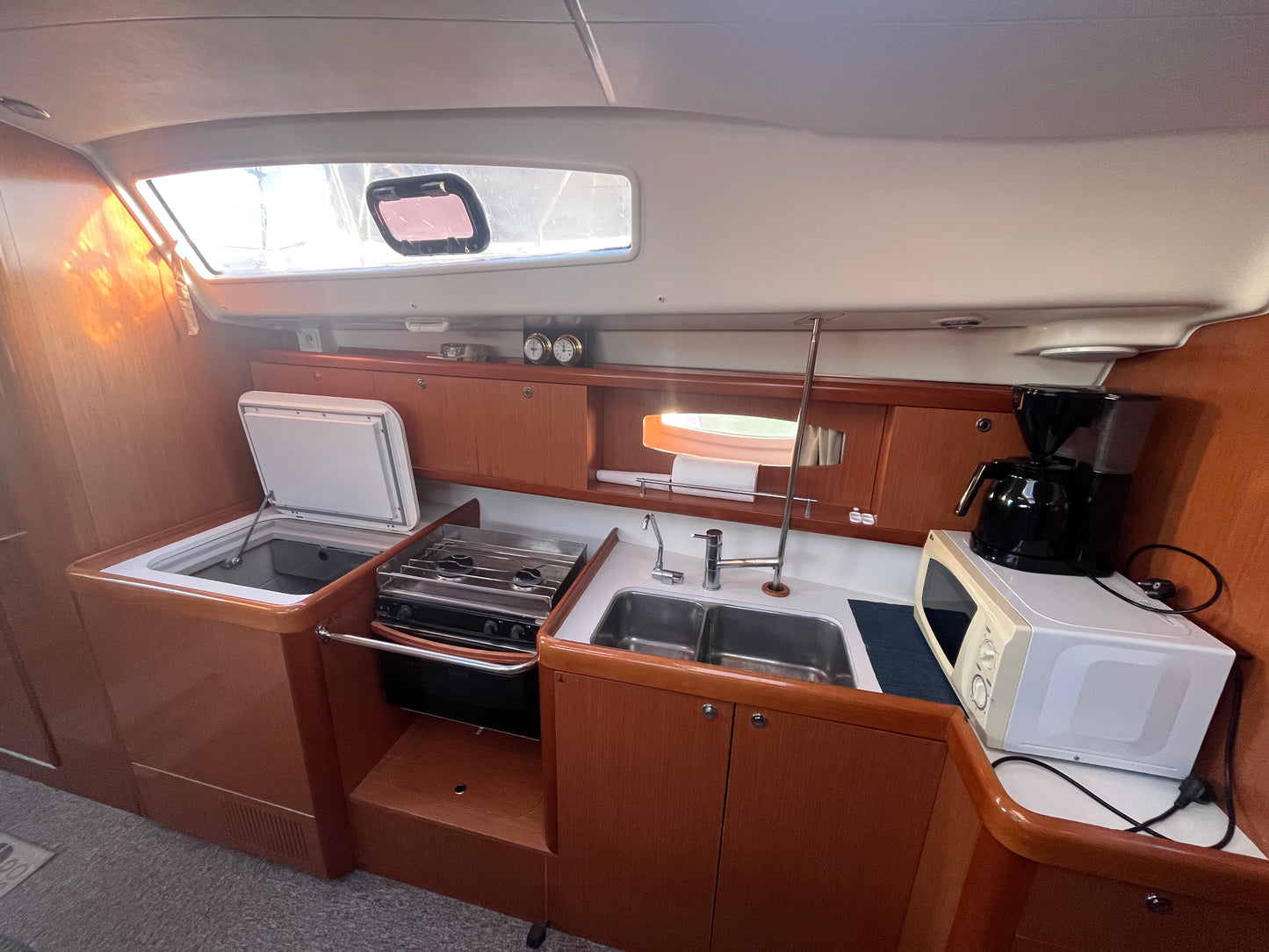 Beneteau Océanis 43