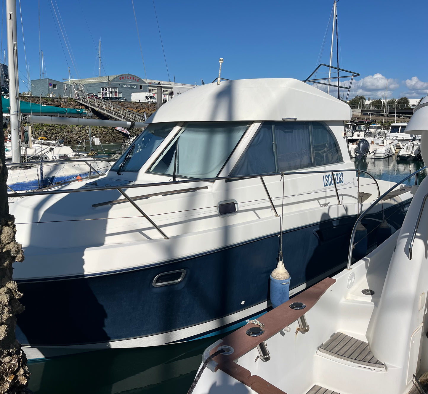 Beneteau Antares 9