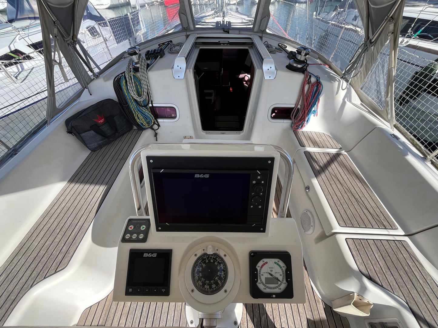 Beneteau Océanis 37