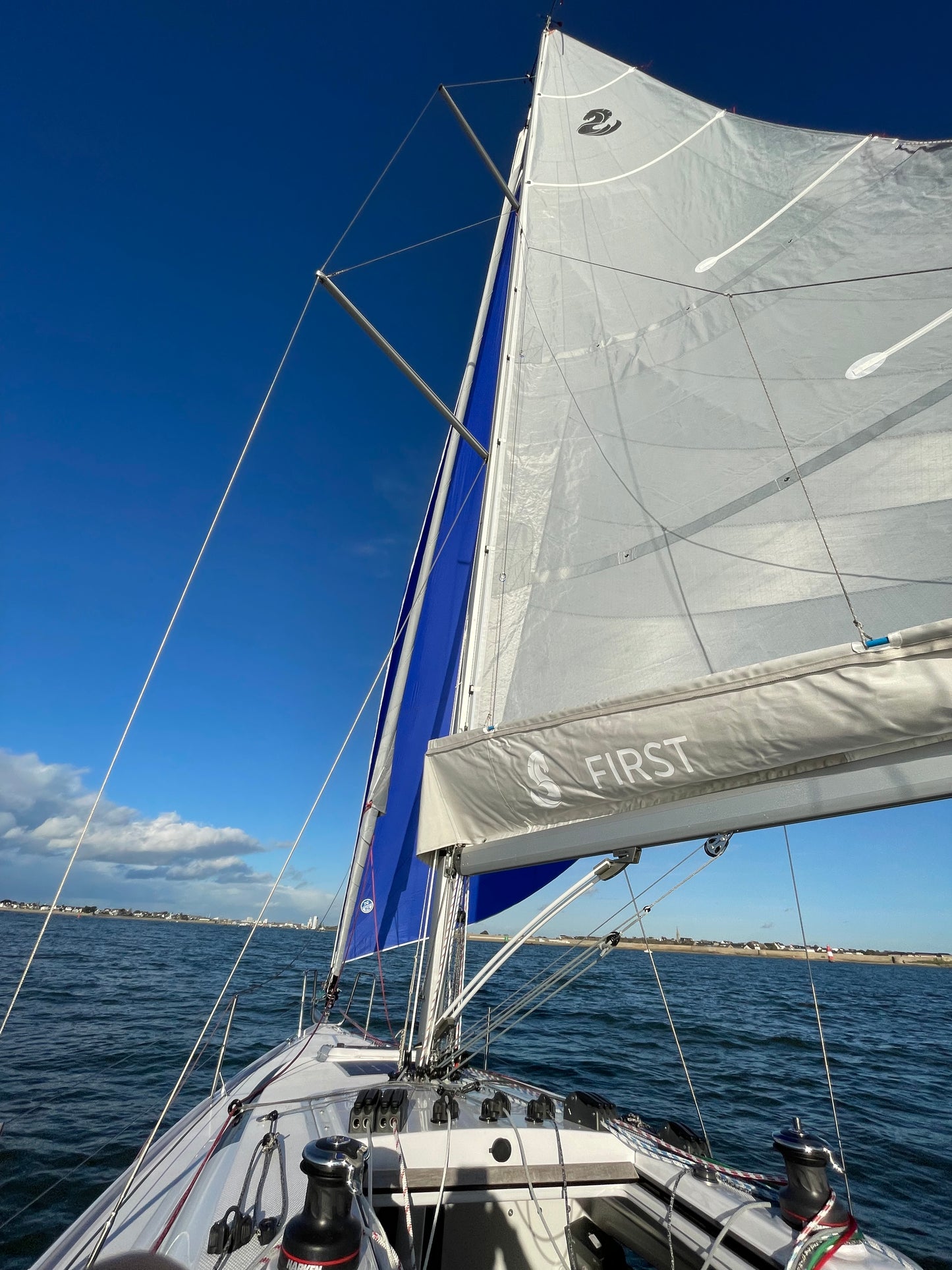 Beneteau First 27