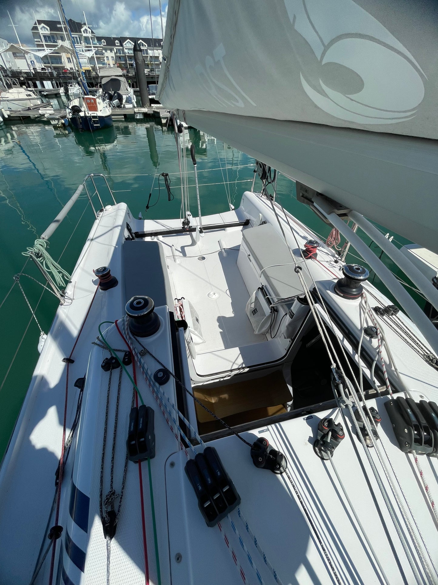 Beneteau First 27