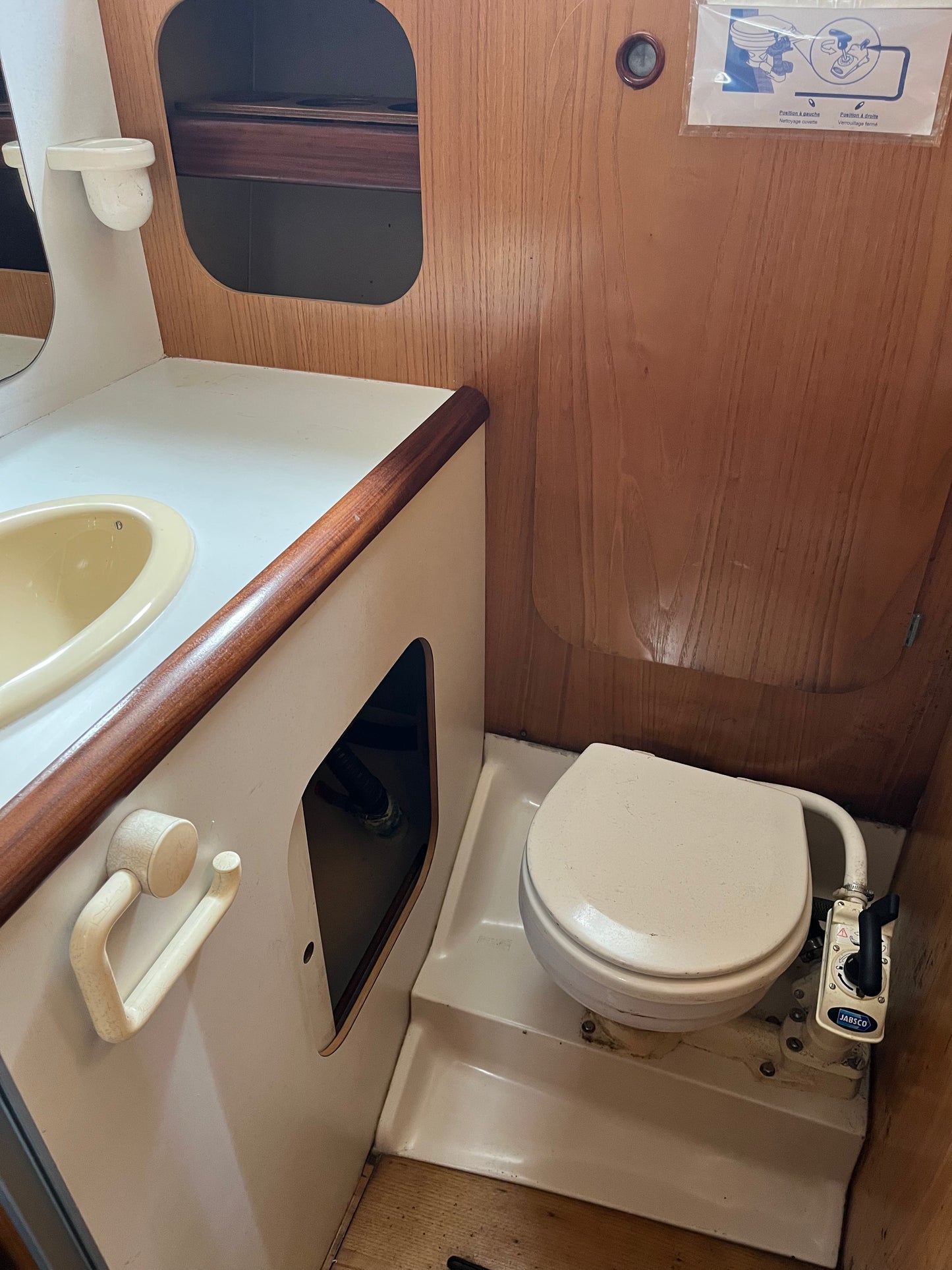Beneteau Antares 8