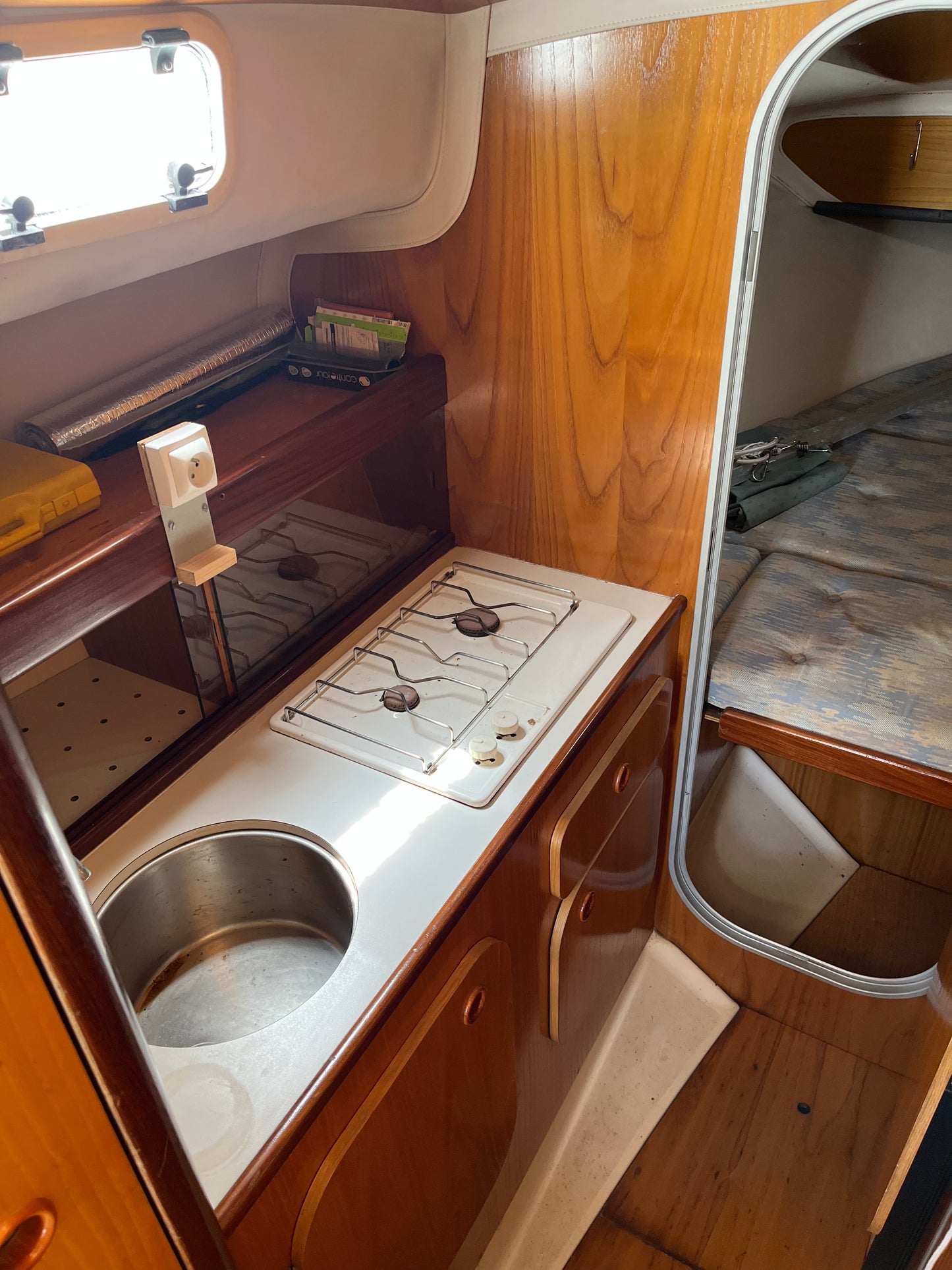 Beneteau Antares 8