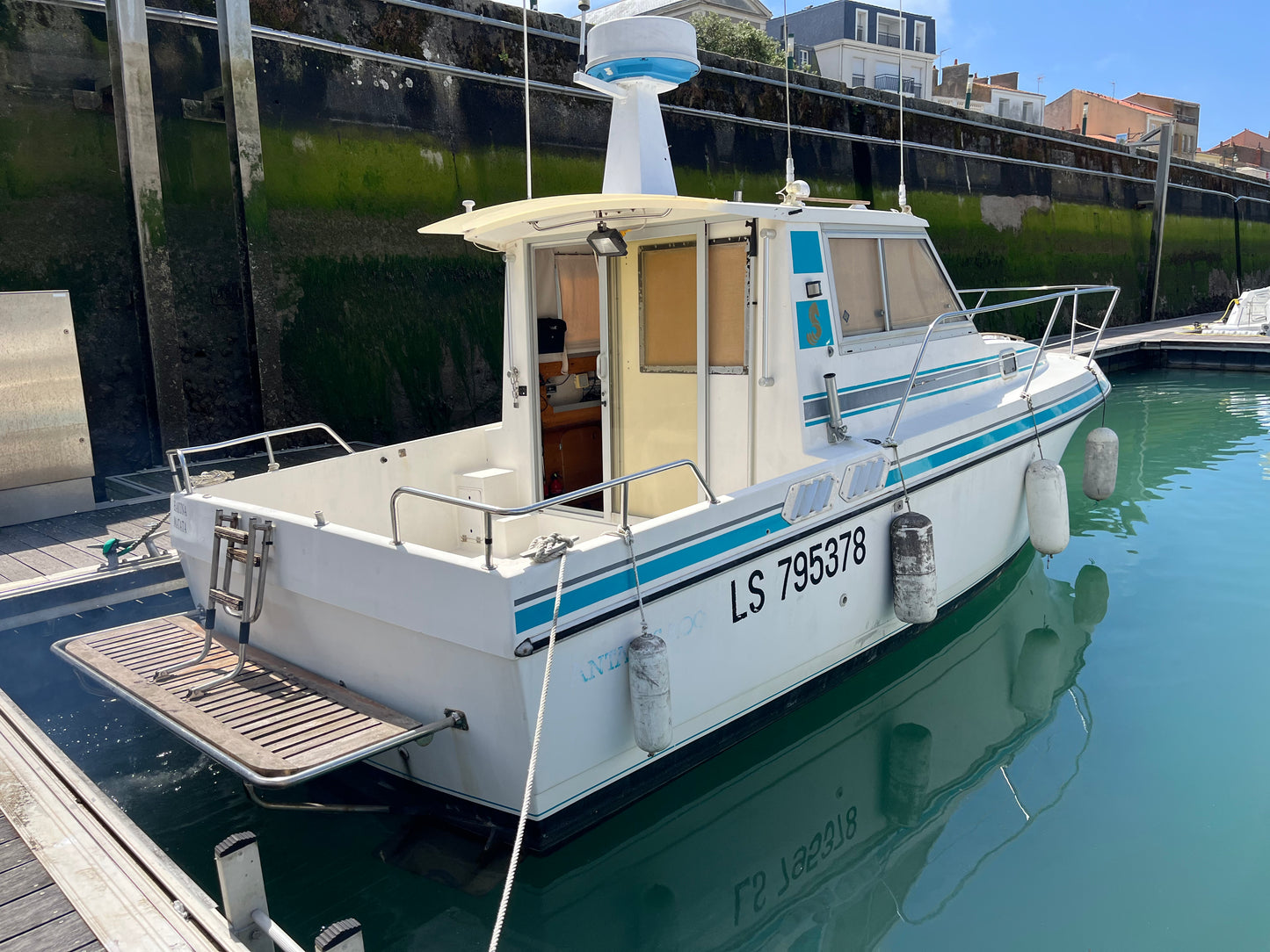 Beneteau Antares 8