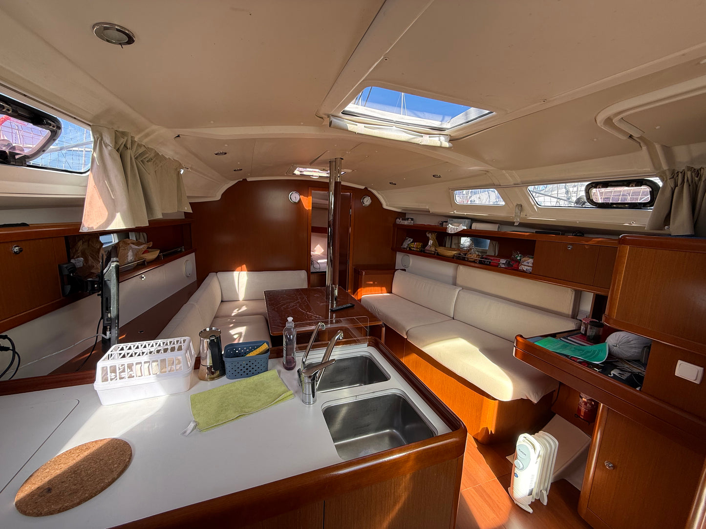 Beneteau Océanis 37