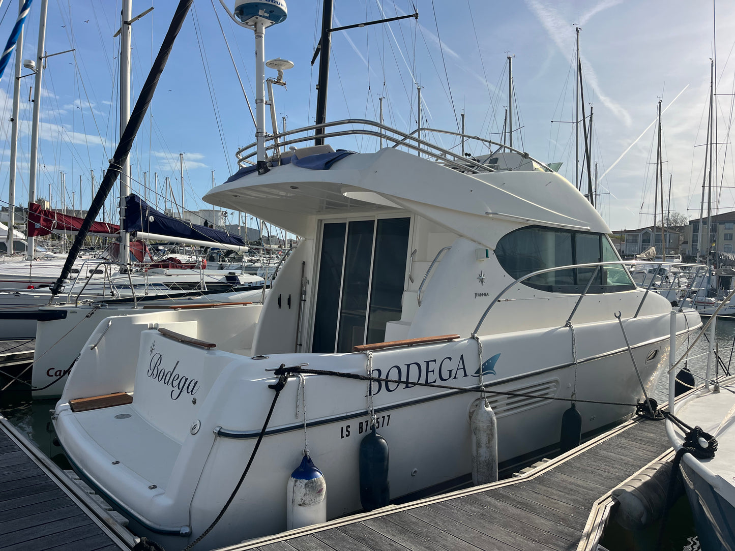 Prestige 32