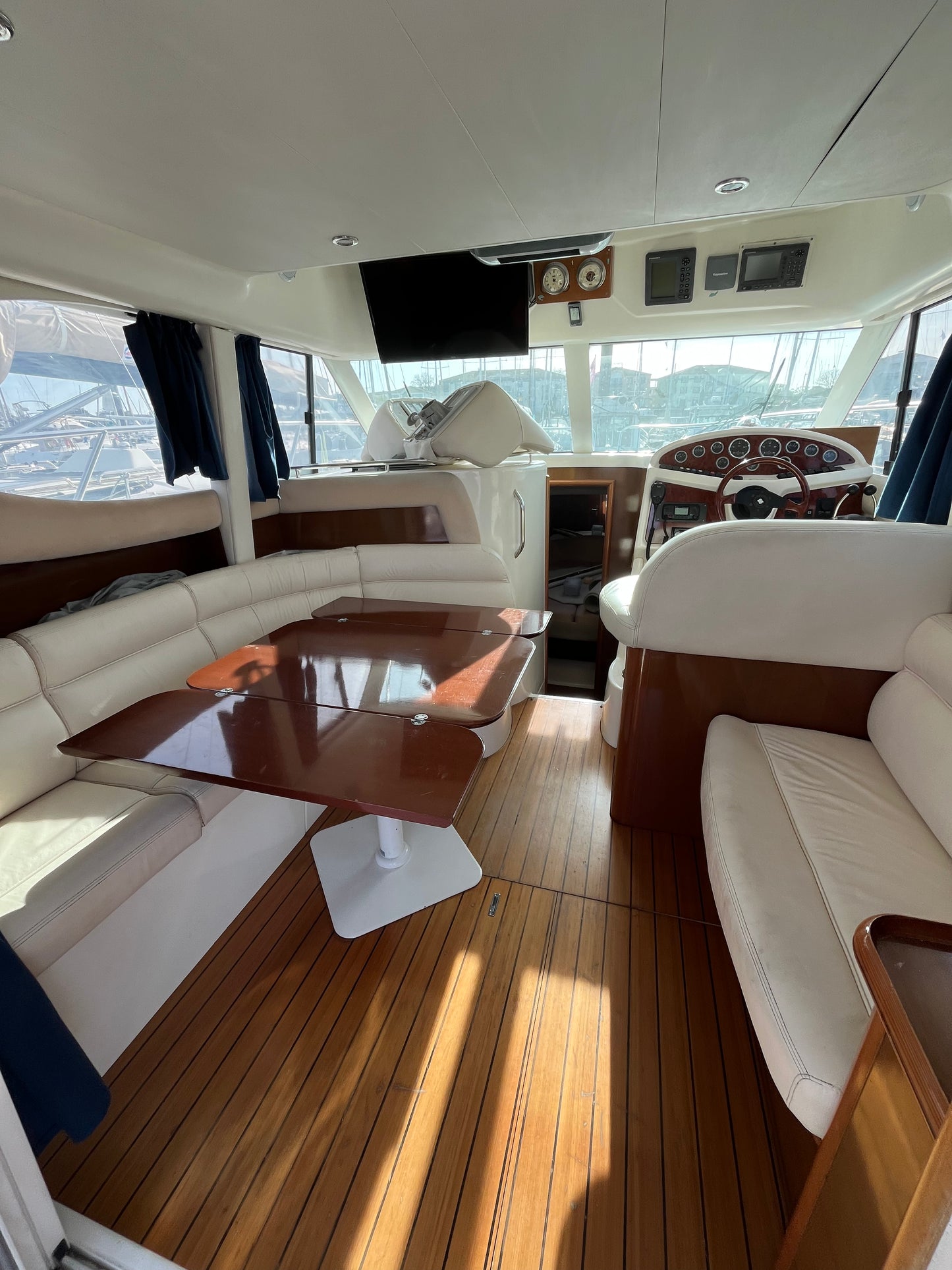 Prestige 32