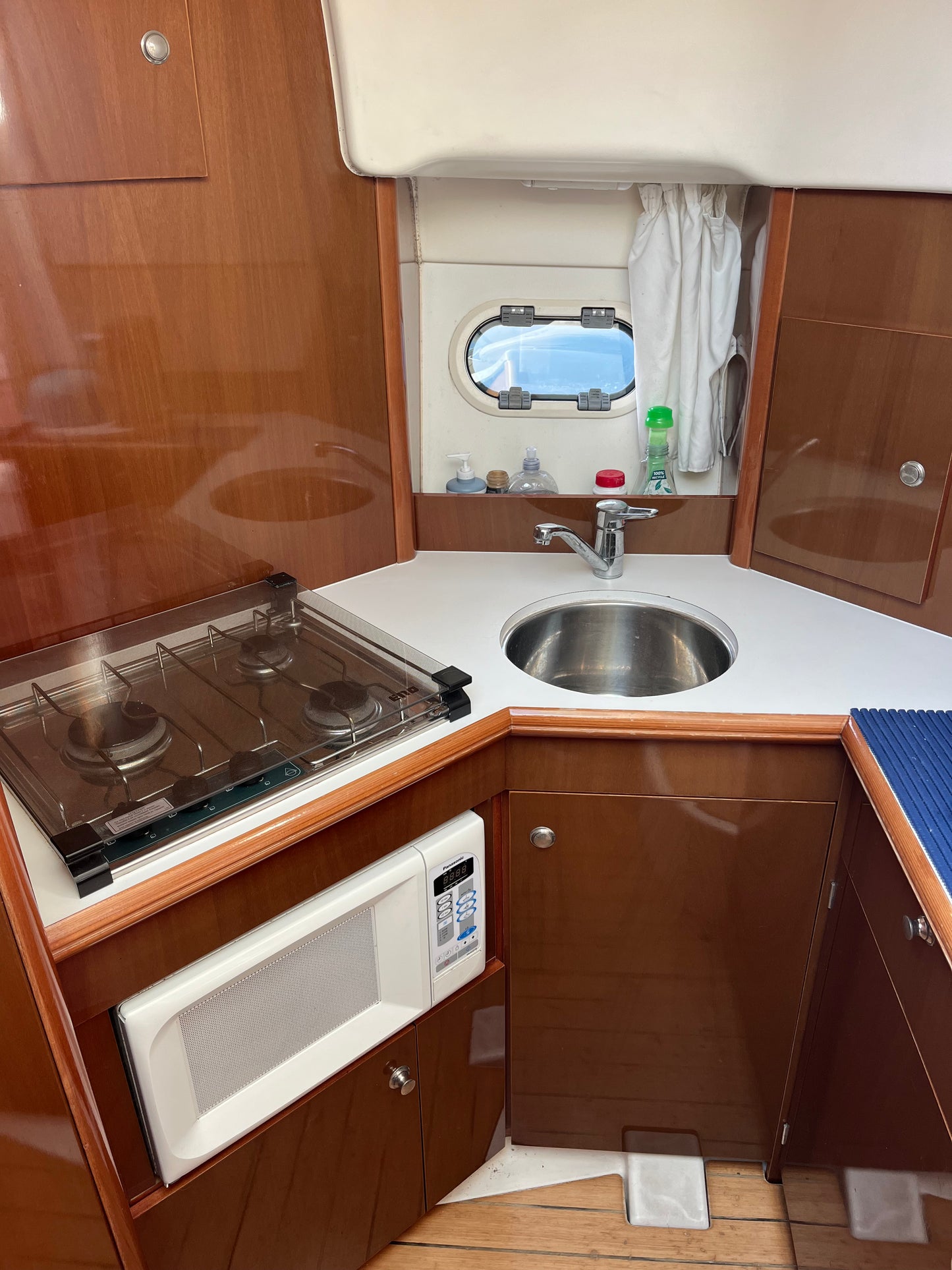Prestige 32