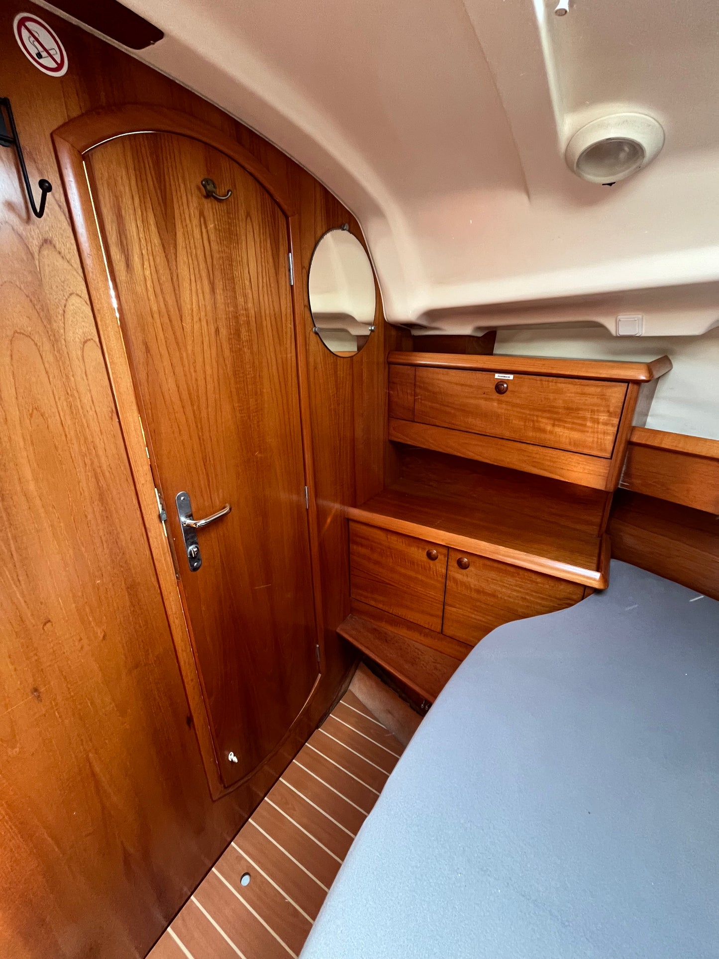 Jeanneau Sun Odyssey 37
