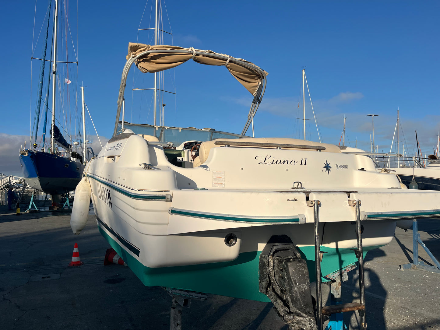 Jeanneau Leader 705