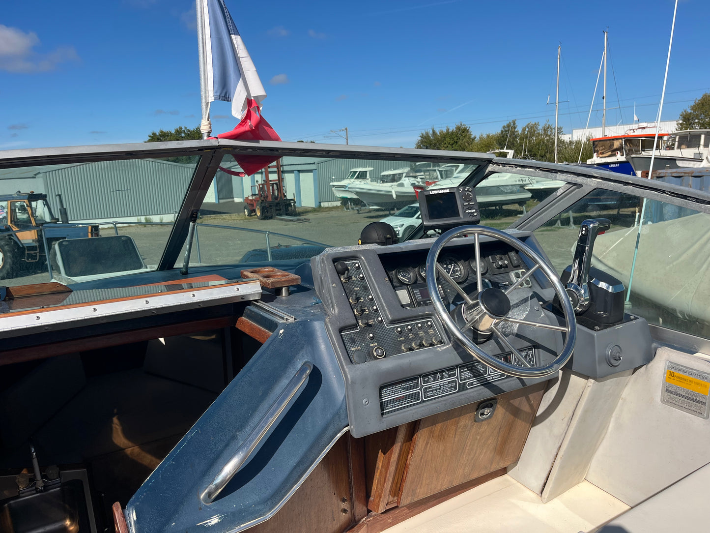 Sea Ray Sundancer 250
