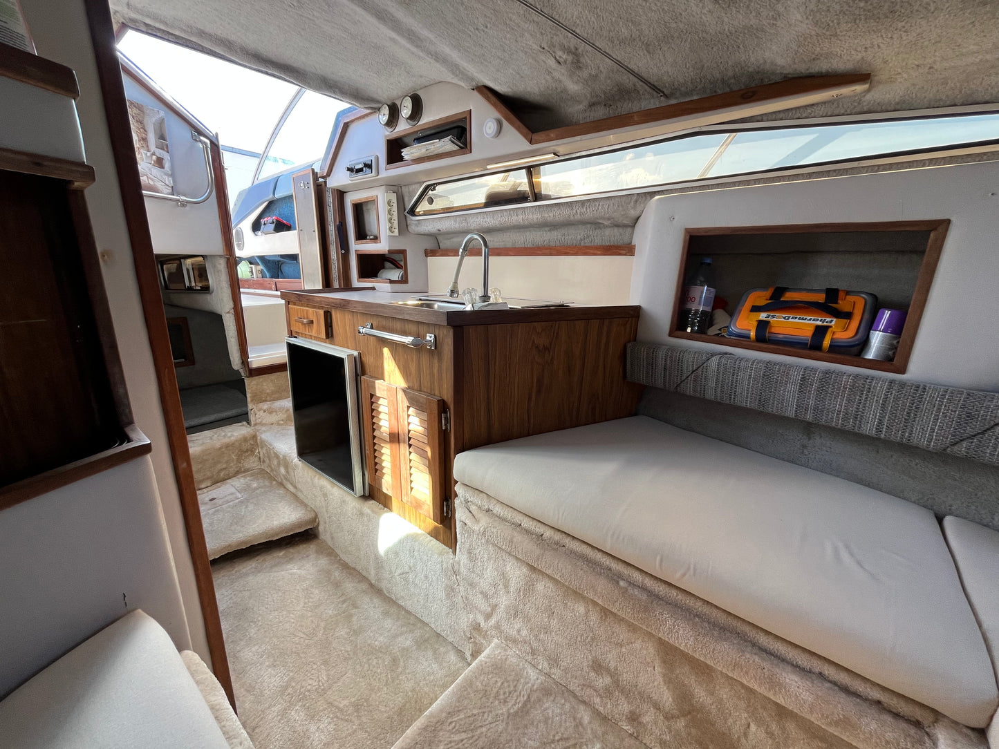 Sea Ray Sundancer 250