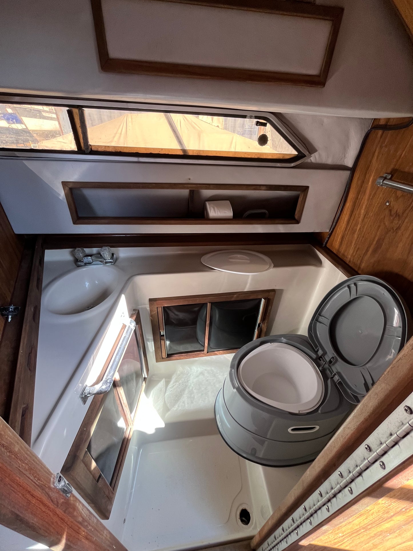 Sea Ray Sundancer 250