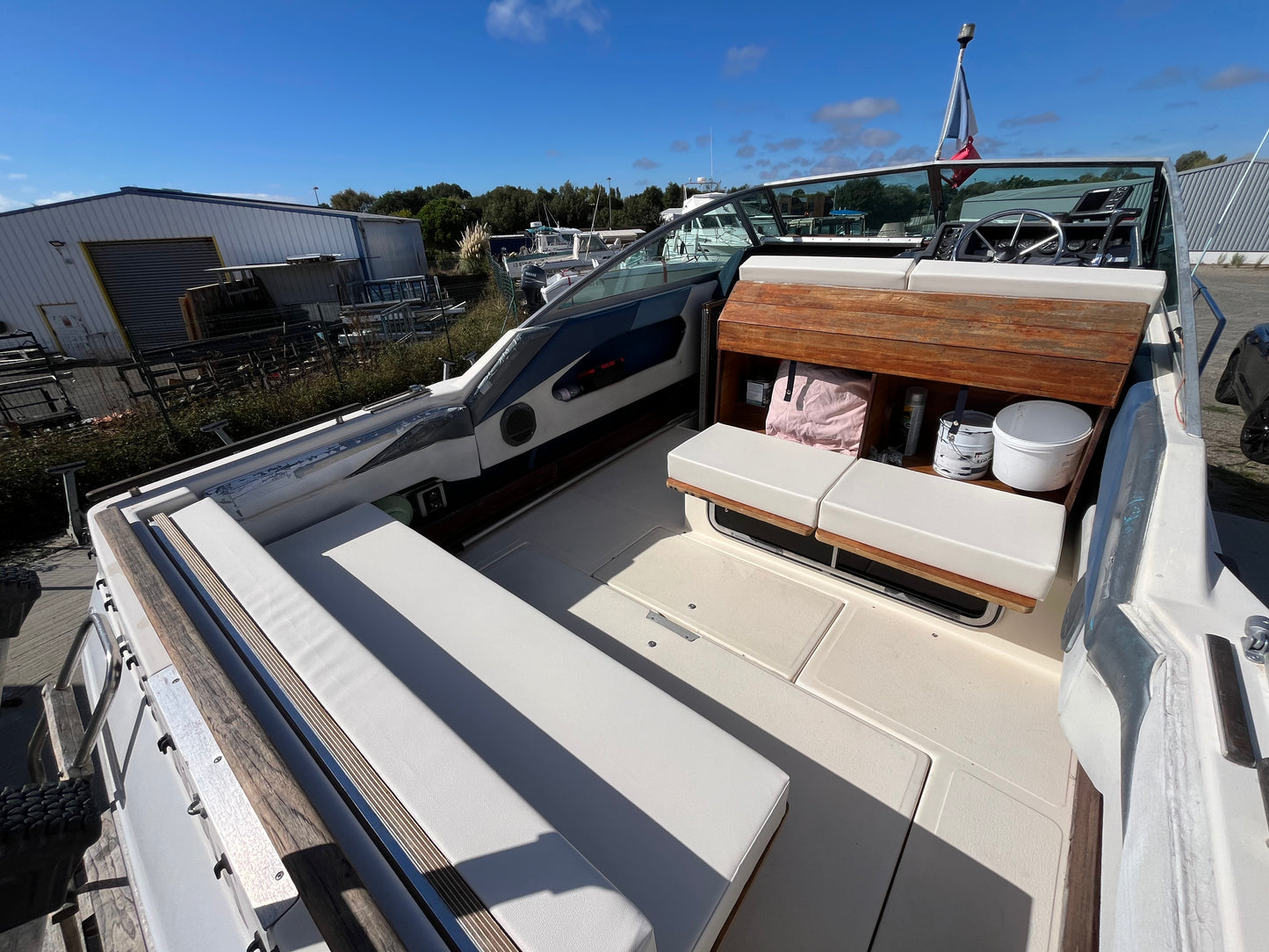Sea Ray Sundancer 250
