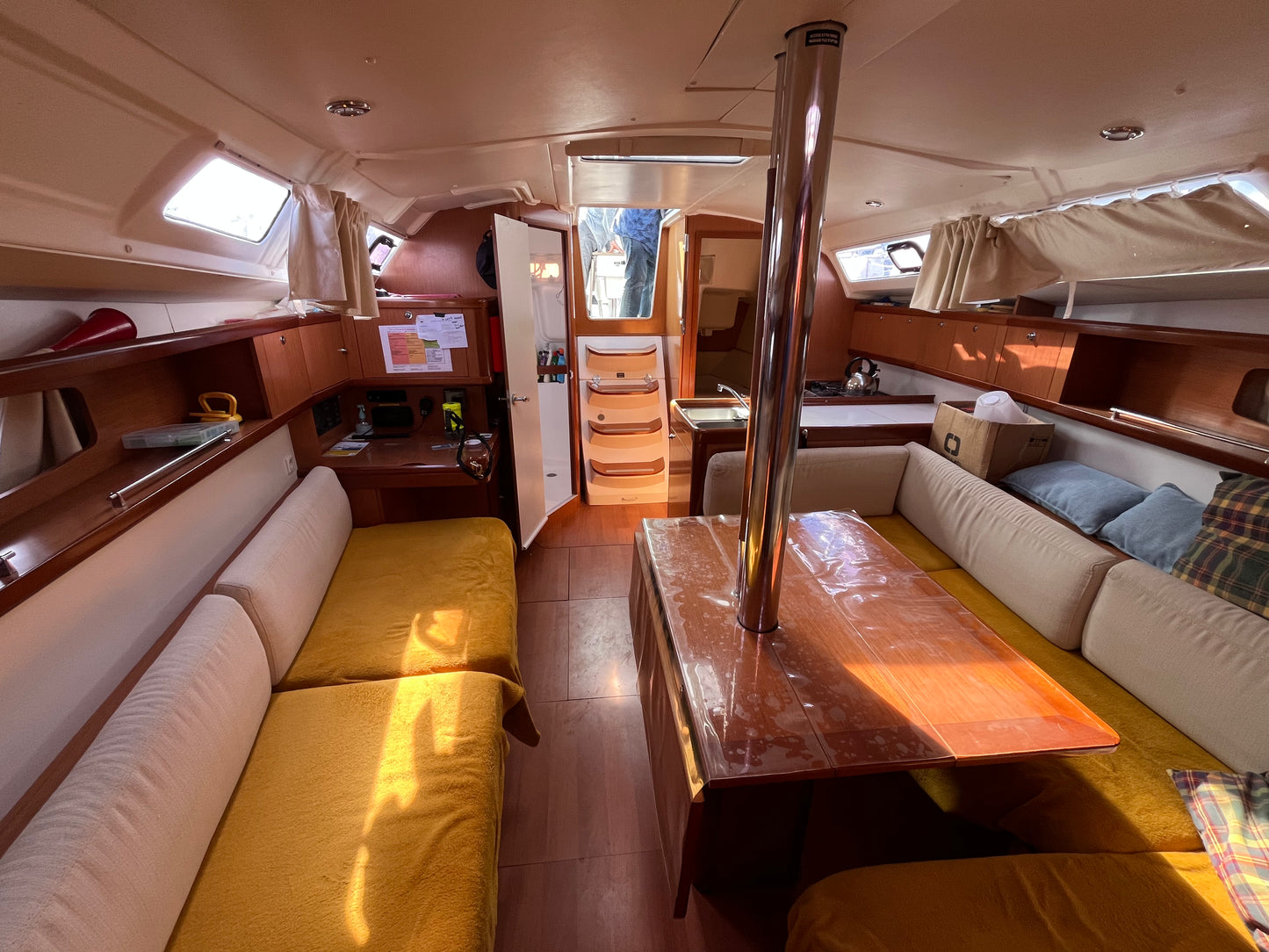 Beneteau Océanis 37