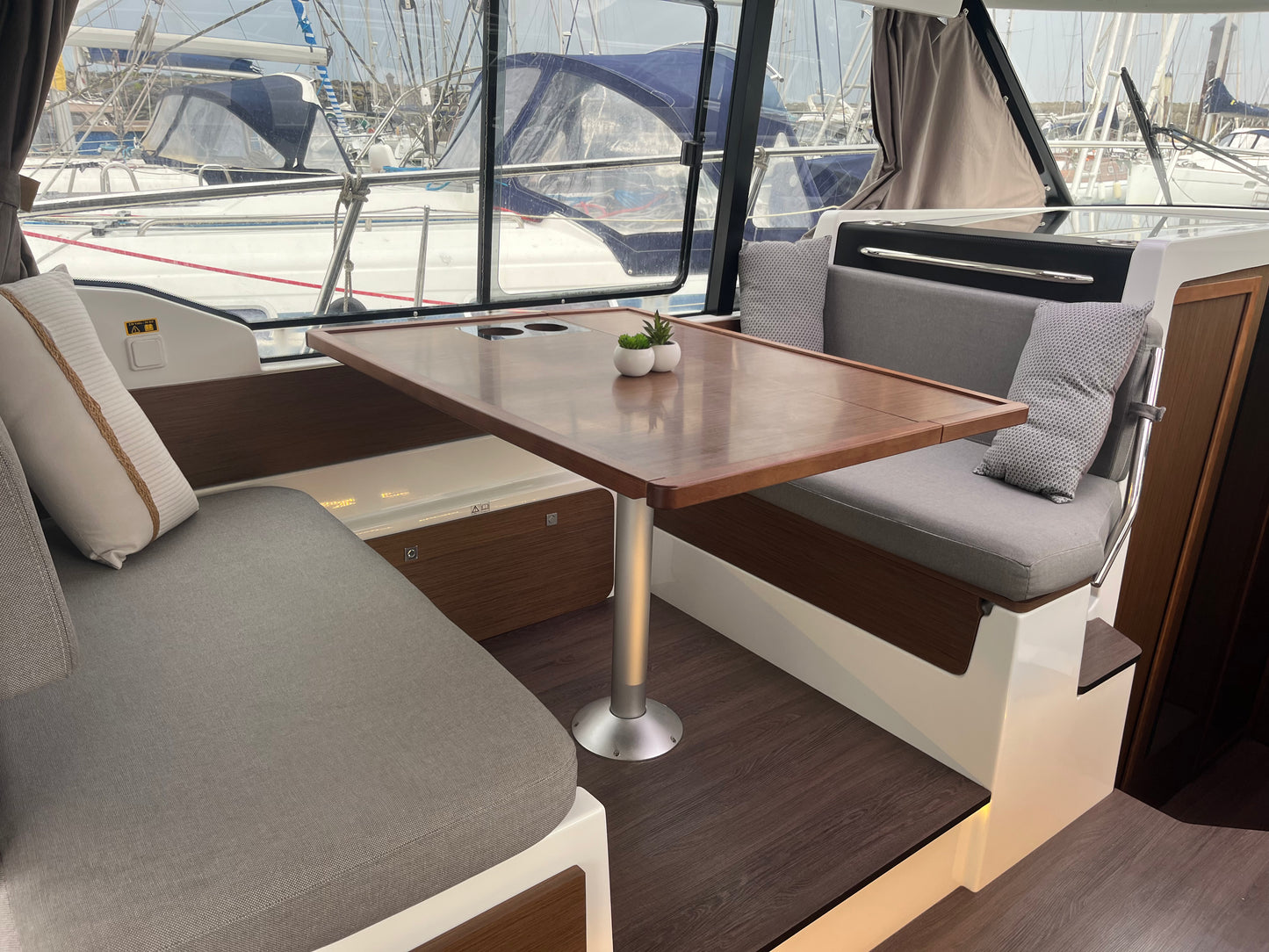 Jeanneau Merry Fisher 1095