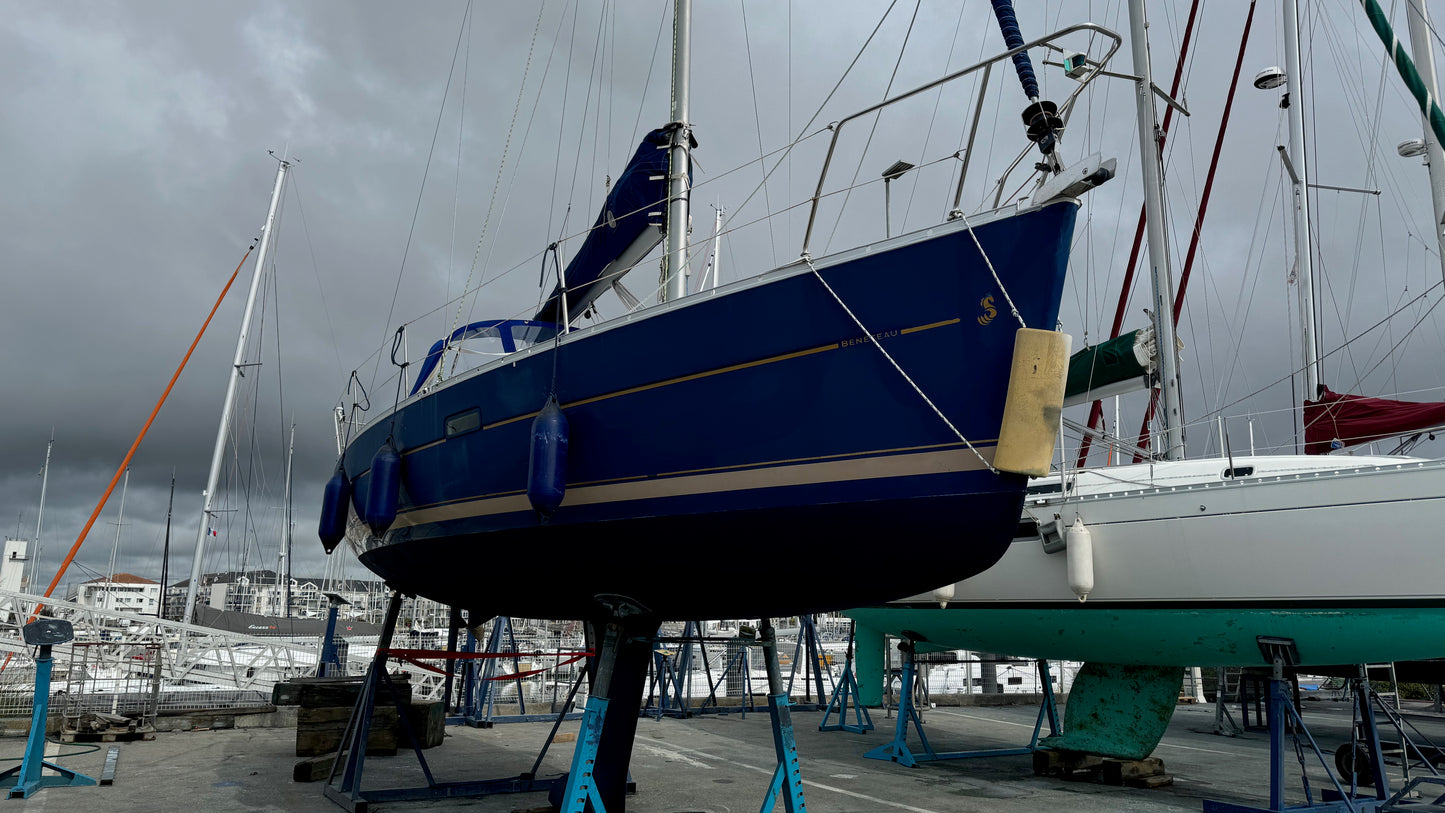 Beneteau Oceanis 323